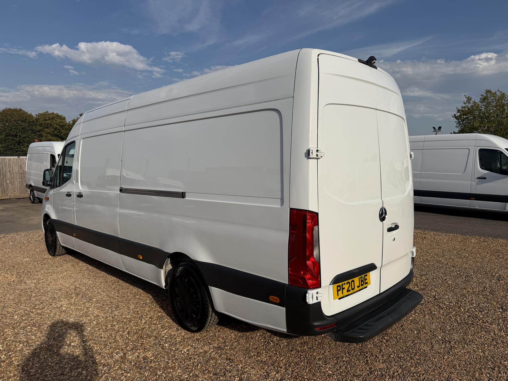 2020 Mercedes-Benz Sprinter 2.1 311 CDI Panel Van 5dr Diesel Manual RWD L3 H2 Euro 6 (114 ps) - Thumbnail 9