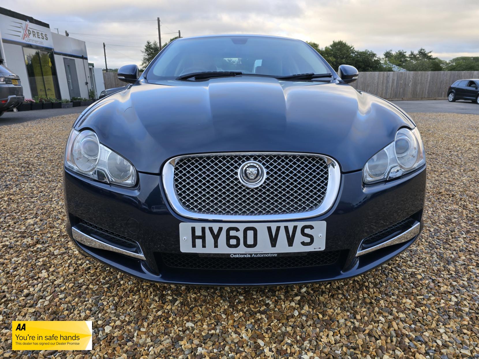 Jaguar XF 3.0d V6 Luxury Saloon 4dr Diesel Auto Euro 5 (240 ps)