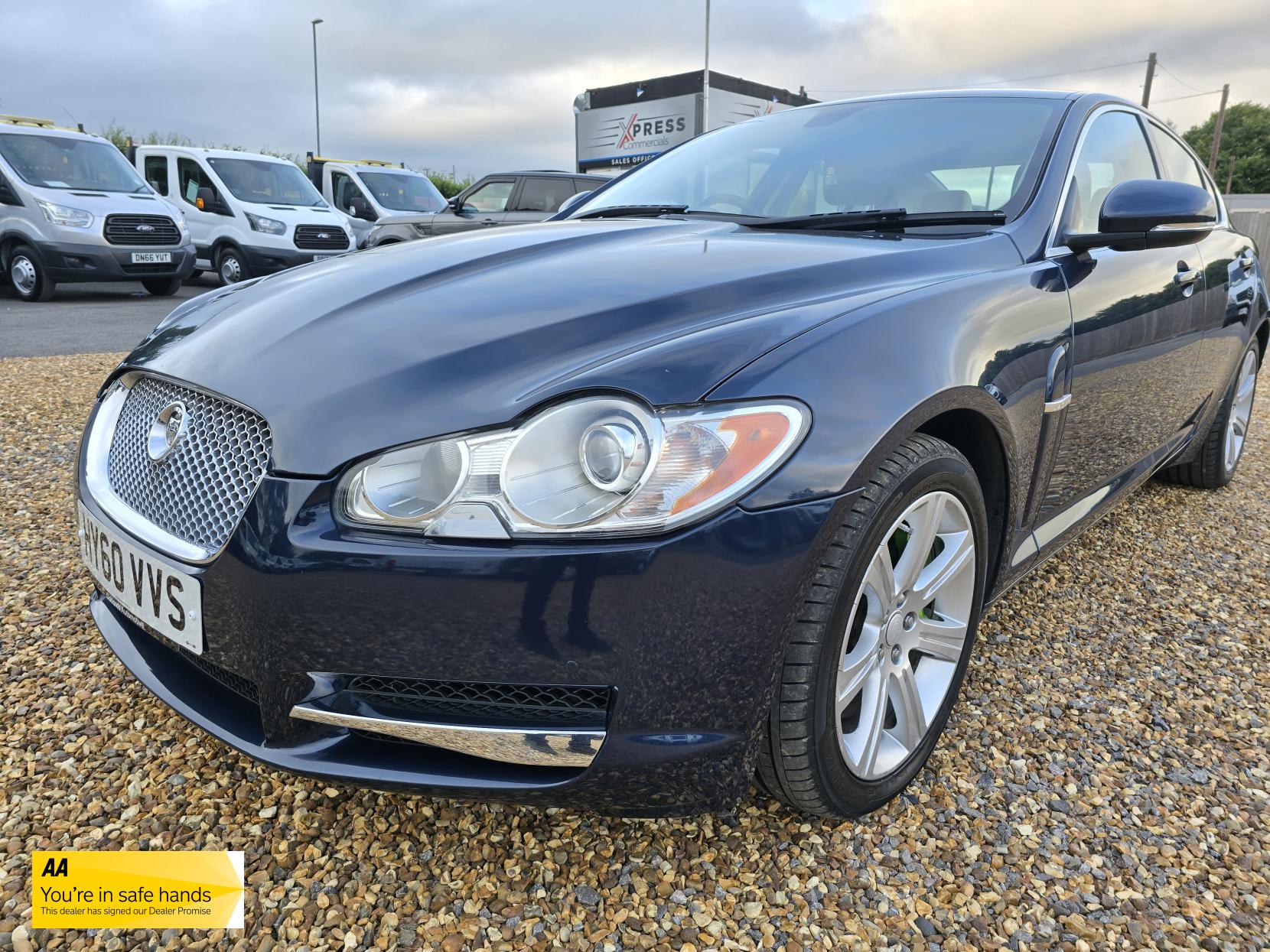 Jaguar XF 3.0d V6 Luxury Saloon 4dr Diesel Auto Euro 5 (240 ps)