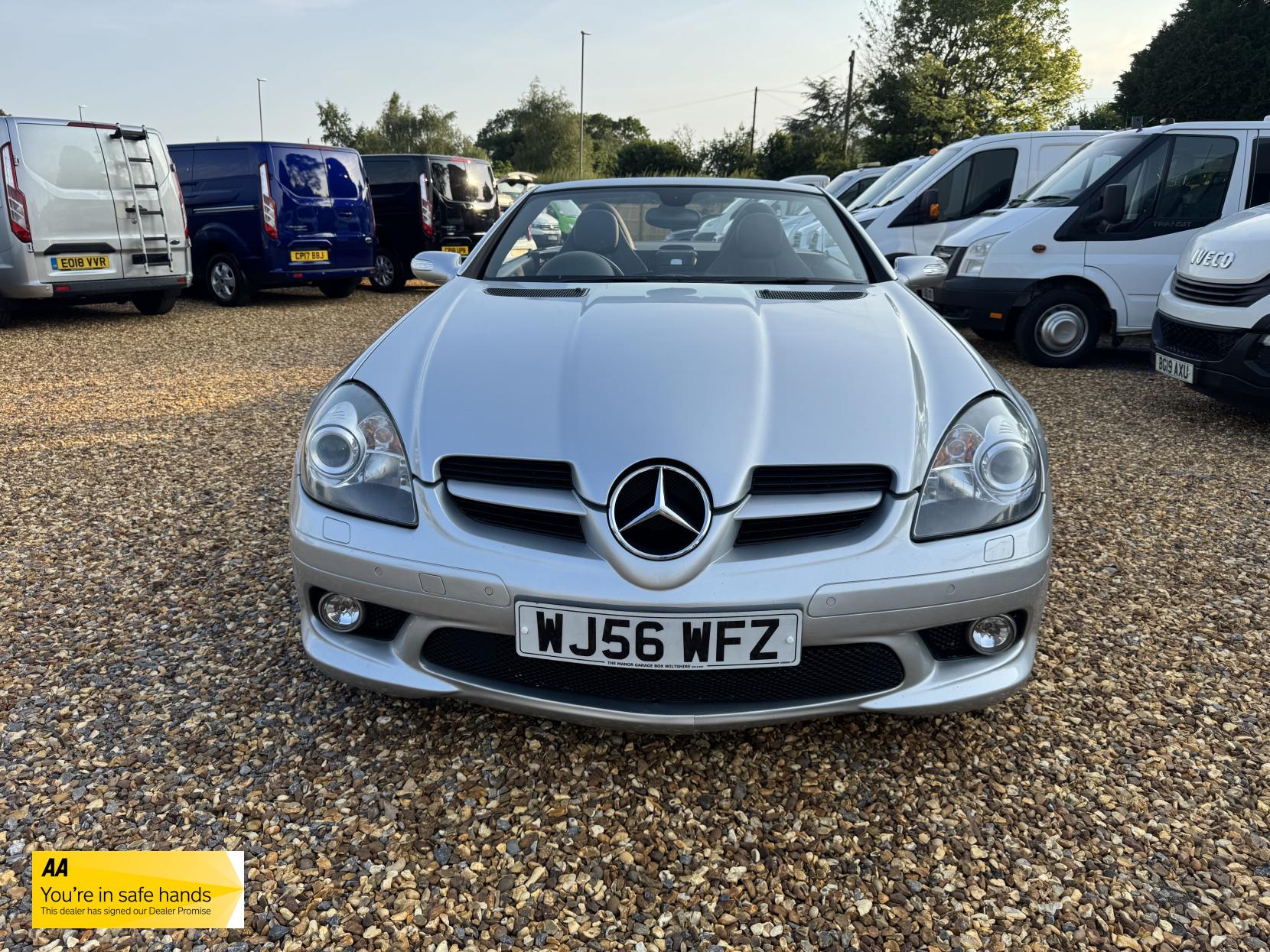 Mercedes-Benz SLK 3.0 SLK280 Convertible 2dr Petrol 7G-Tronic (222 g/km, 231 bhp)