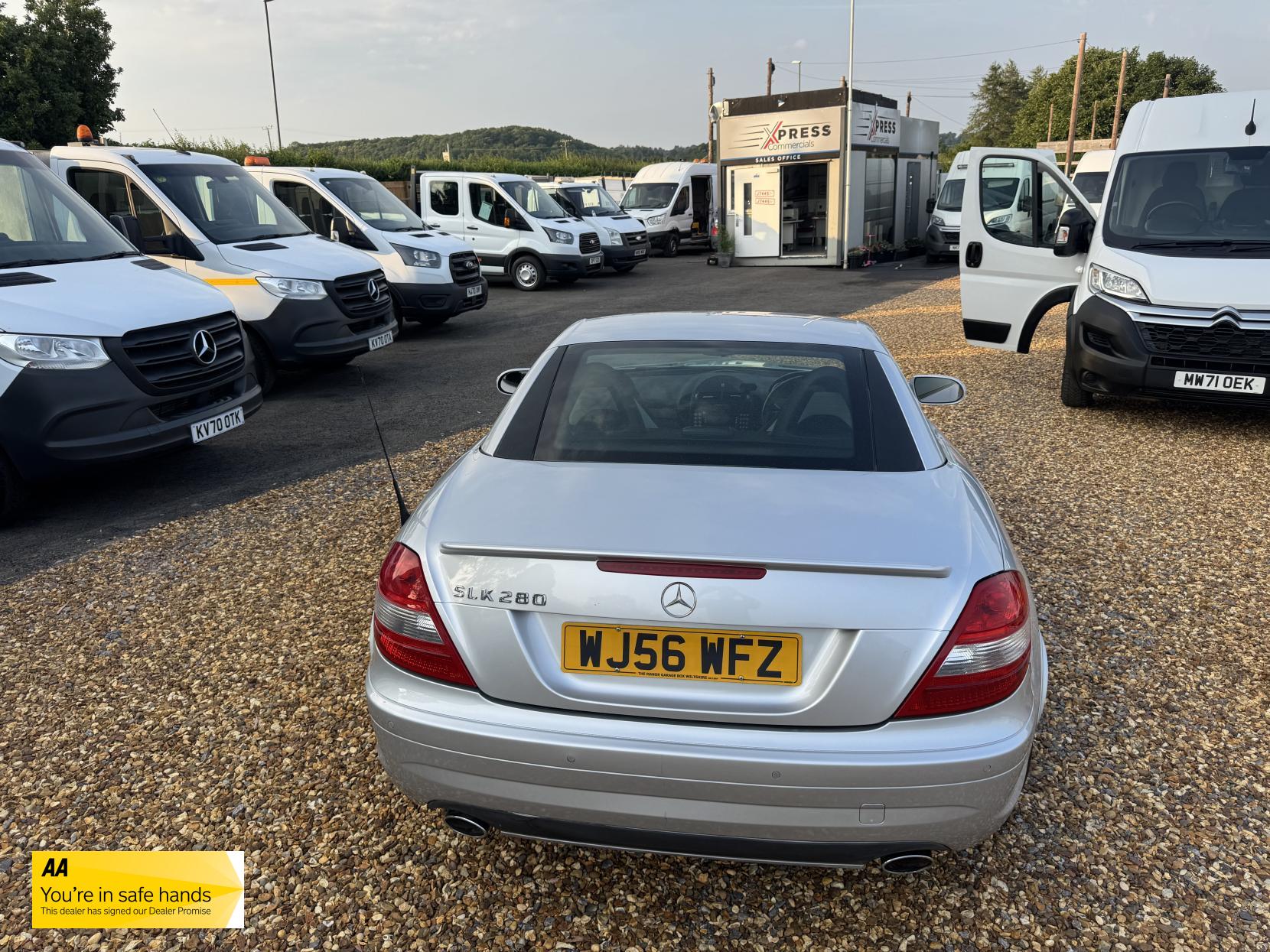 Mercedes-Benz SLK 3.0 SLK280 Convertible 2dr Petrol 7G-Tronic (222 g/km, 231 bhp)