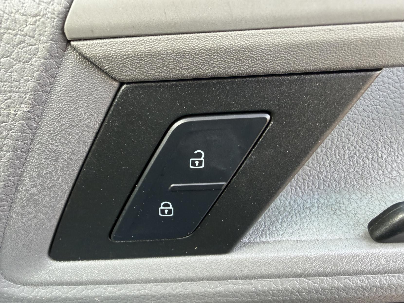 Volkswagen Crafter 2.0 TDI CR35 Startline Panel Van 5dr Diesel Manual FWD LWB High Roof Euro 6 (s/s) (140 ps)