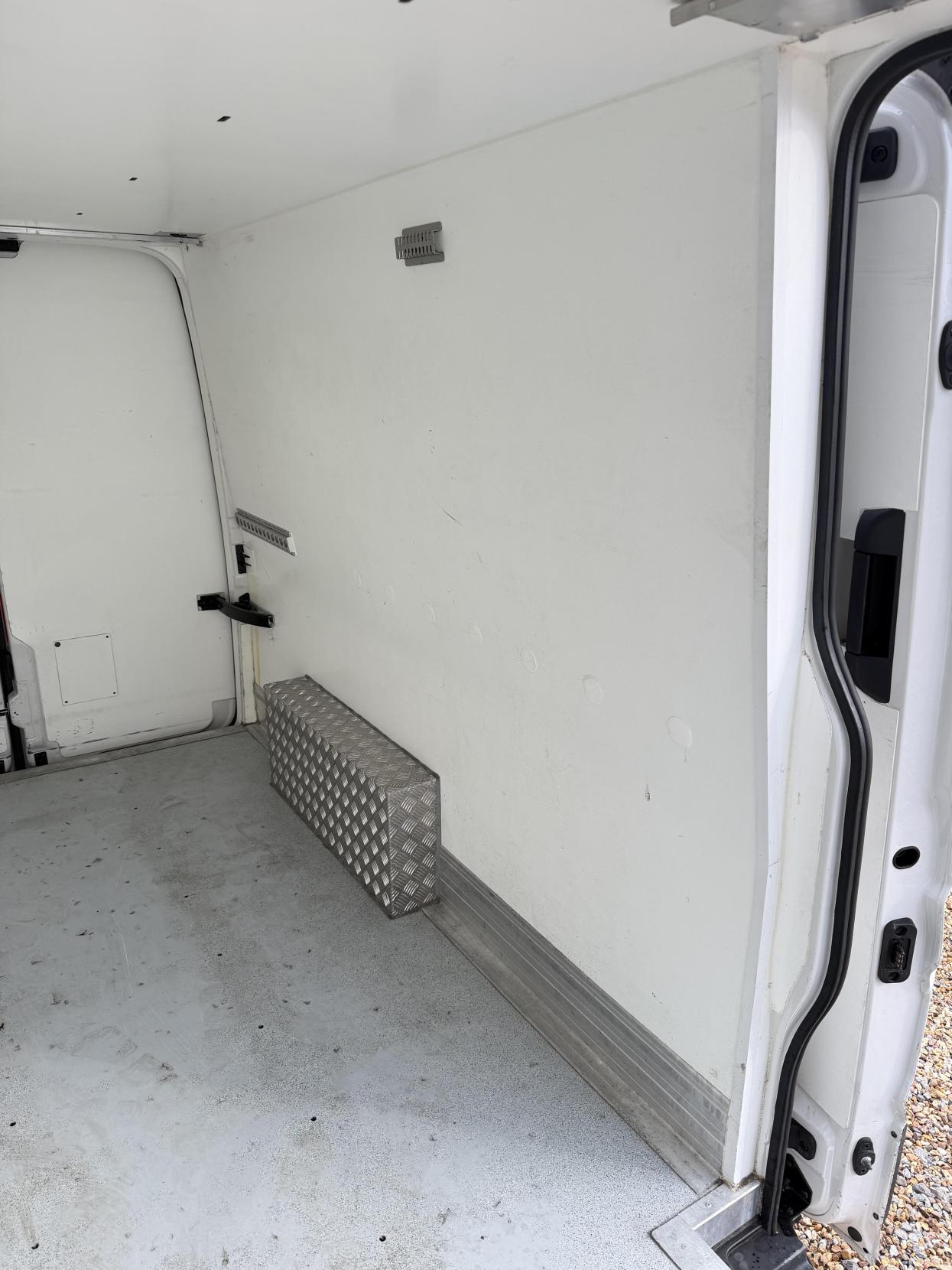 Volkswagen Crafter 2.0 TDI CR35 Startline Panel Van 5dr Diesel Manual FWD LWB High Roof Euro 6 (s/s) (140 ps)