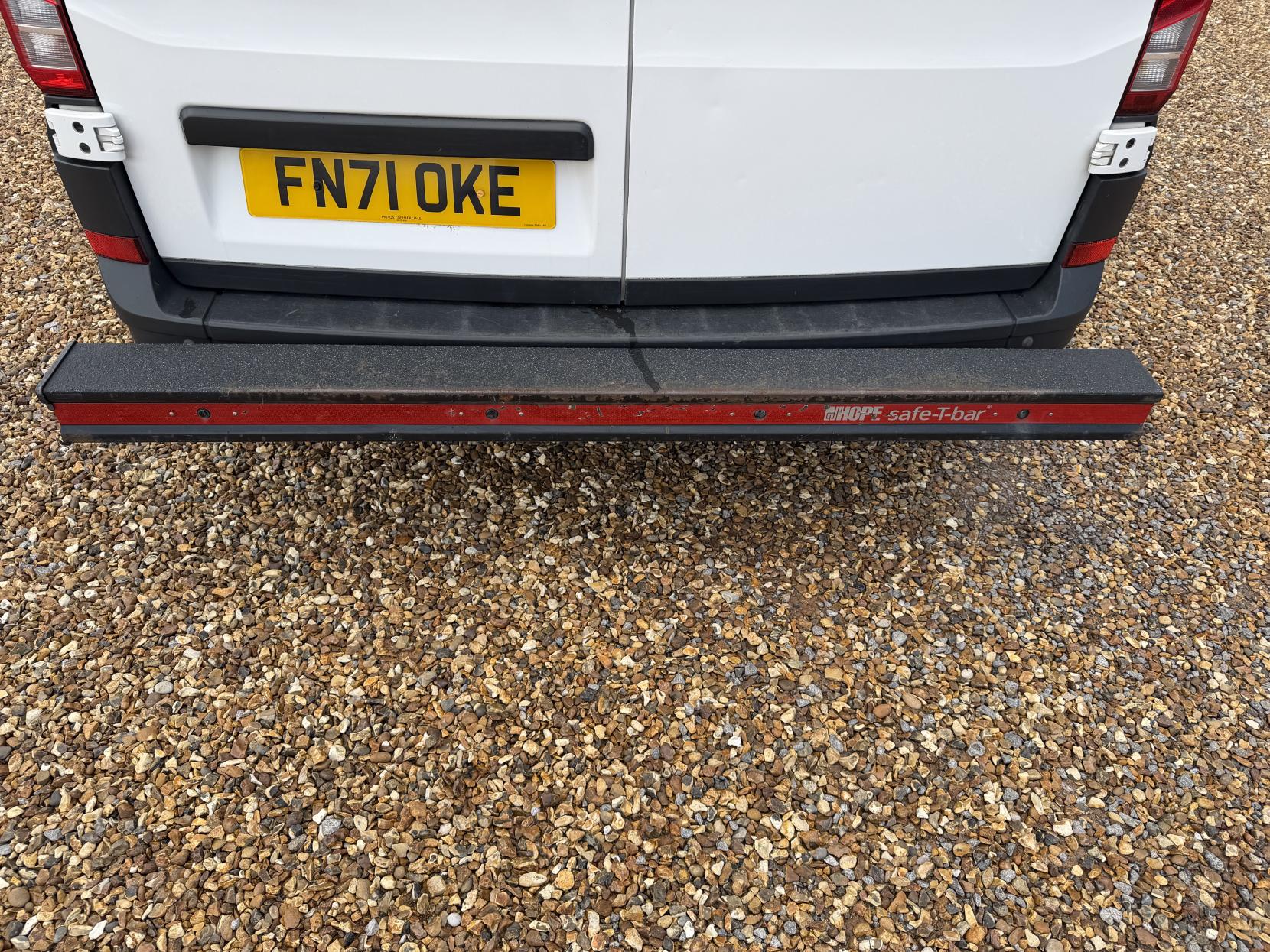 Volkswagen Crafter 2.0 TDI CR35 Startline Panel Van 5dr Diesel Manual FWD LWB High Roof Euro 6 (s/s) (140 ps)