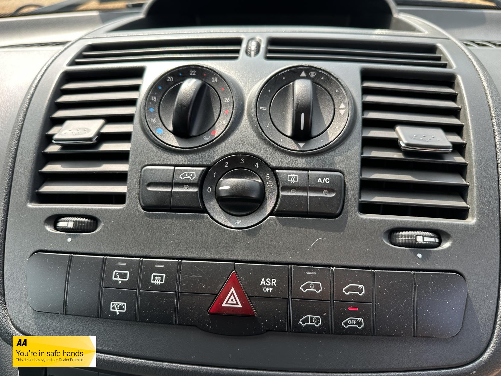 Mercedes-Benz Vito 2.1 116 CDI Sport Panel Van 5dr Diesel Manual L3 (184 g/km, 163 bhp)