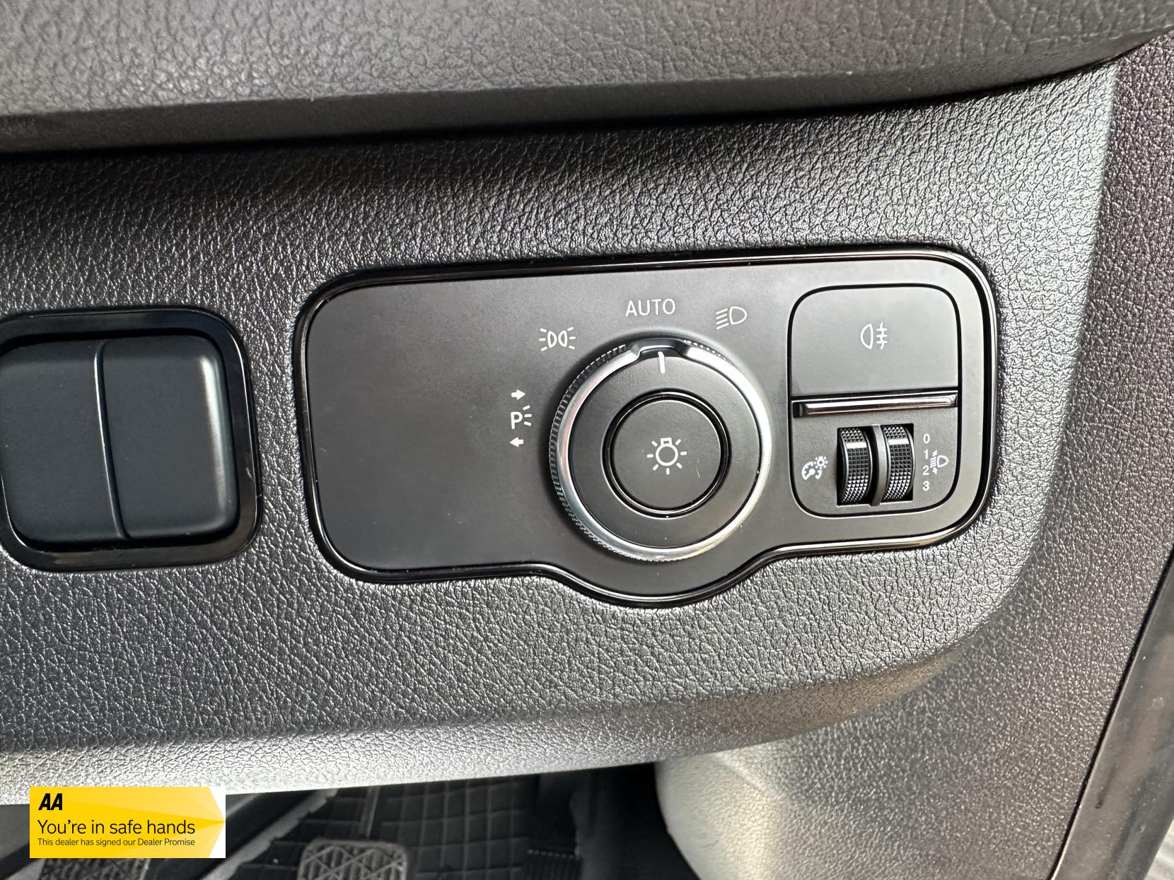 Mercedes-Benz Sprinter 2.1 316 CDI Panel Van 5dr Diesel Manual RWD L2 H2 Euro 6 (163 ps)