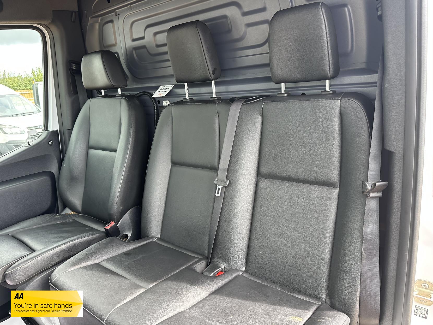 Mercedes-Benz Sprinter 2.1 316 CDI Panel Van 5dr Diesel Manual RWD L2 H2 Euro 6 (163 ps)
