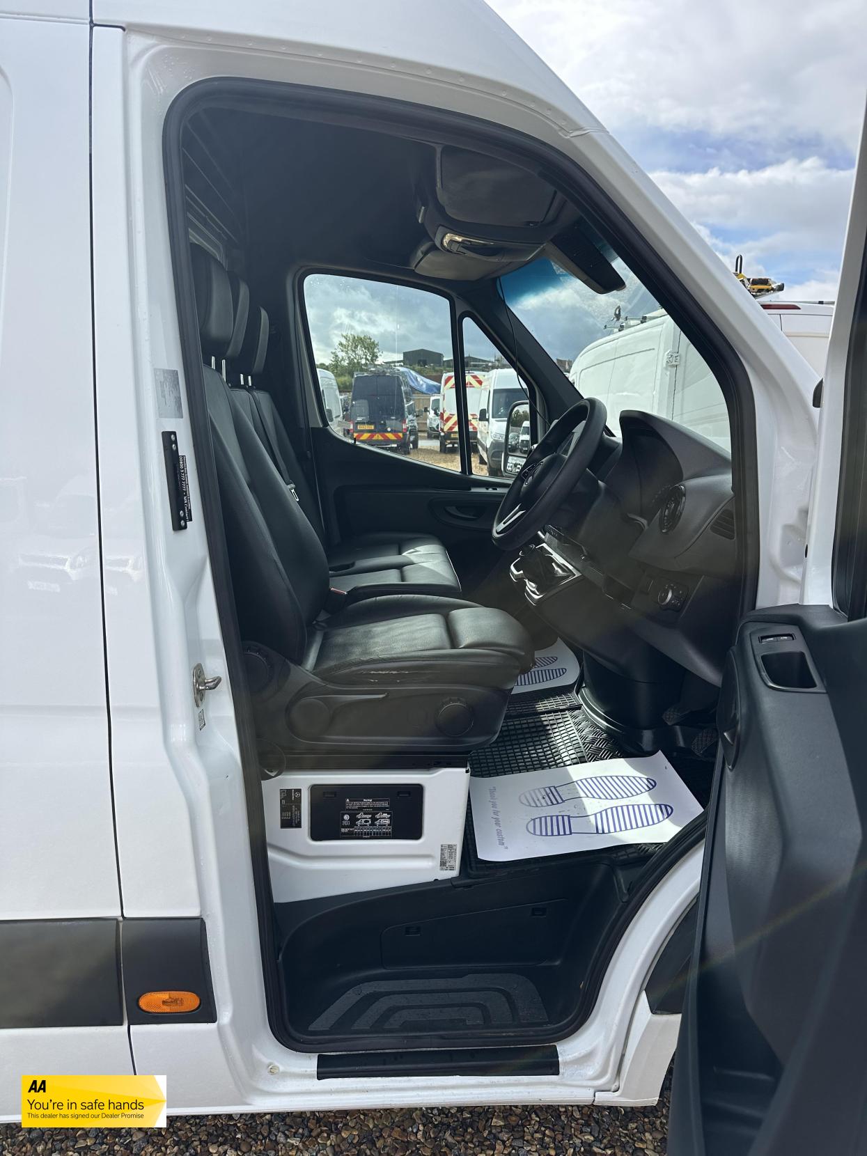 Mercedes-Benz Sprinter 2.1 316 CDI Panel Van 5dr Diesel Manual RWD L2 H2 Euro 6 (163 ps)