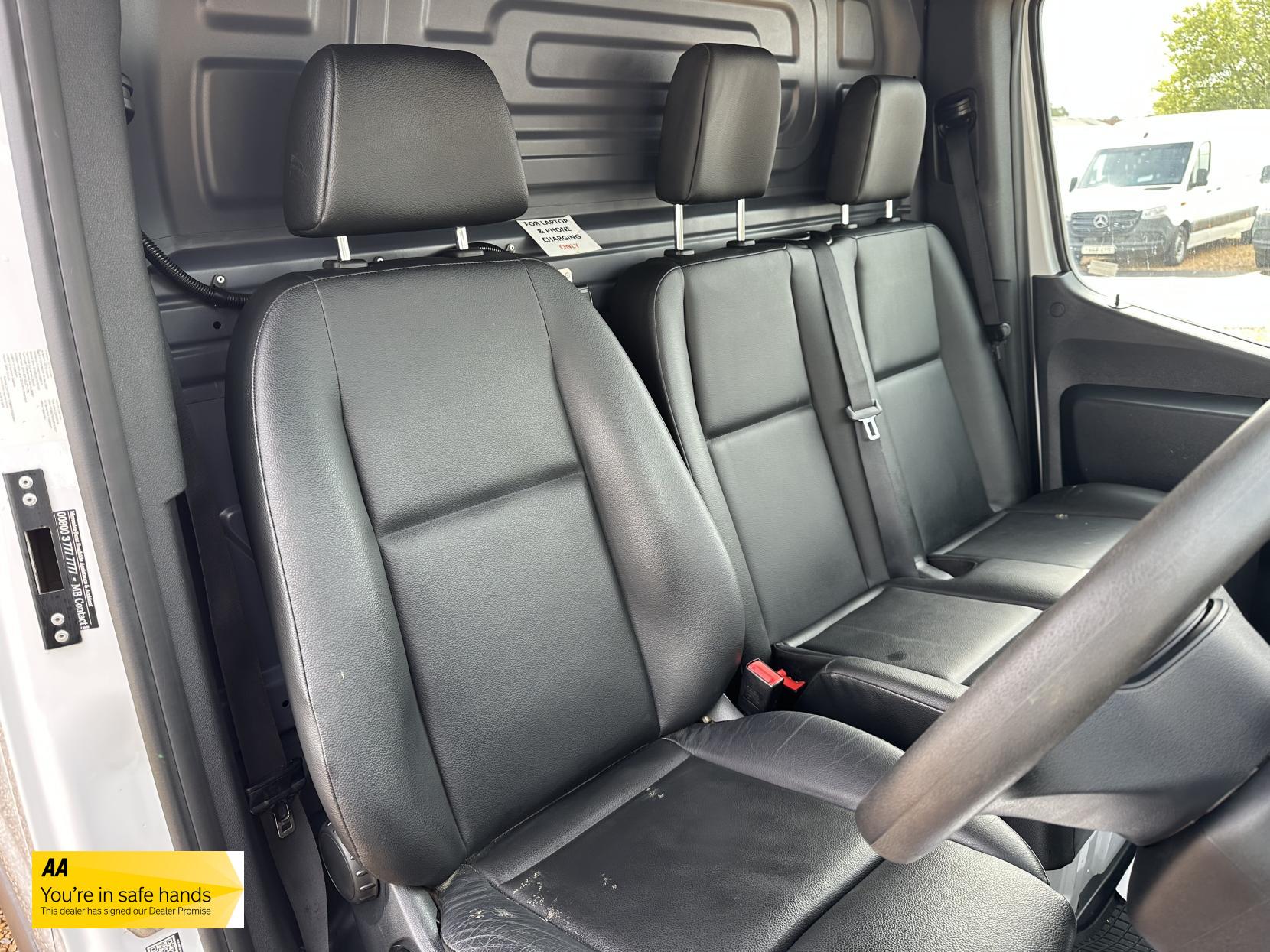 Mercedes-Benz Sprinter 2.1 316 CDI Panel Van 5dr Diesel Manual RWD L2 H2 Euro 6 (163 ps)