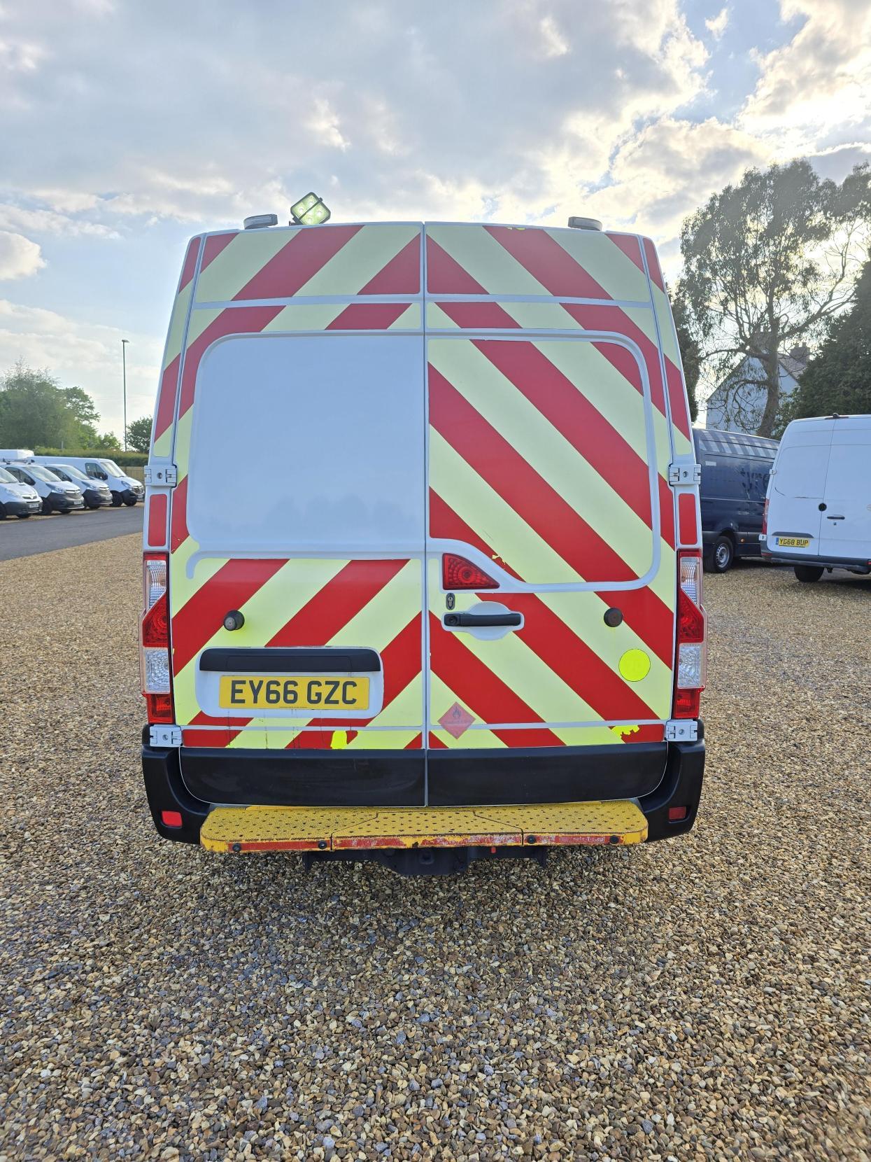 Vauxhall Movano 2.3 CDTi 3500 Panel Van 5dr Diesel Manual FWD L2 H2 Euro 6 (130 ps)