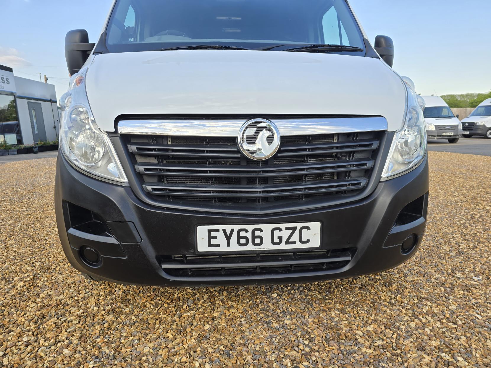 Vauxhall Movano 2.3 CDTi 3500 Panel Van 5dr Diesel Manual FWD L2 H2 Euro 6 (130 ps)