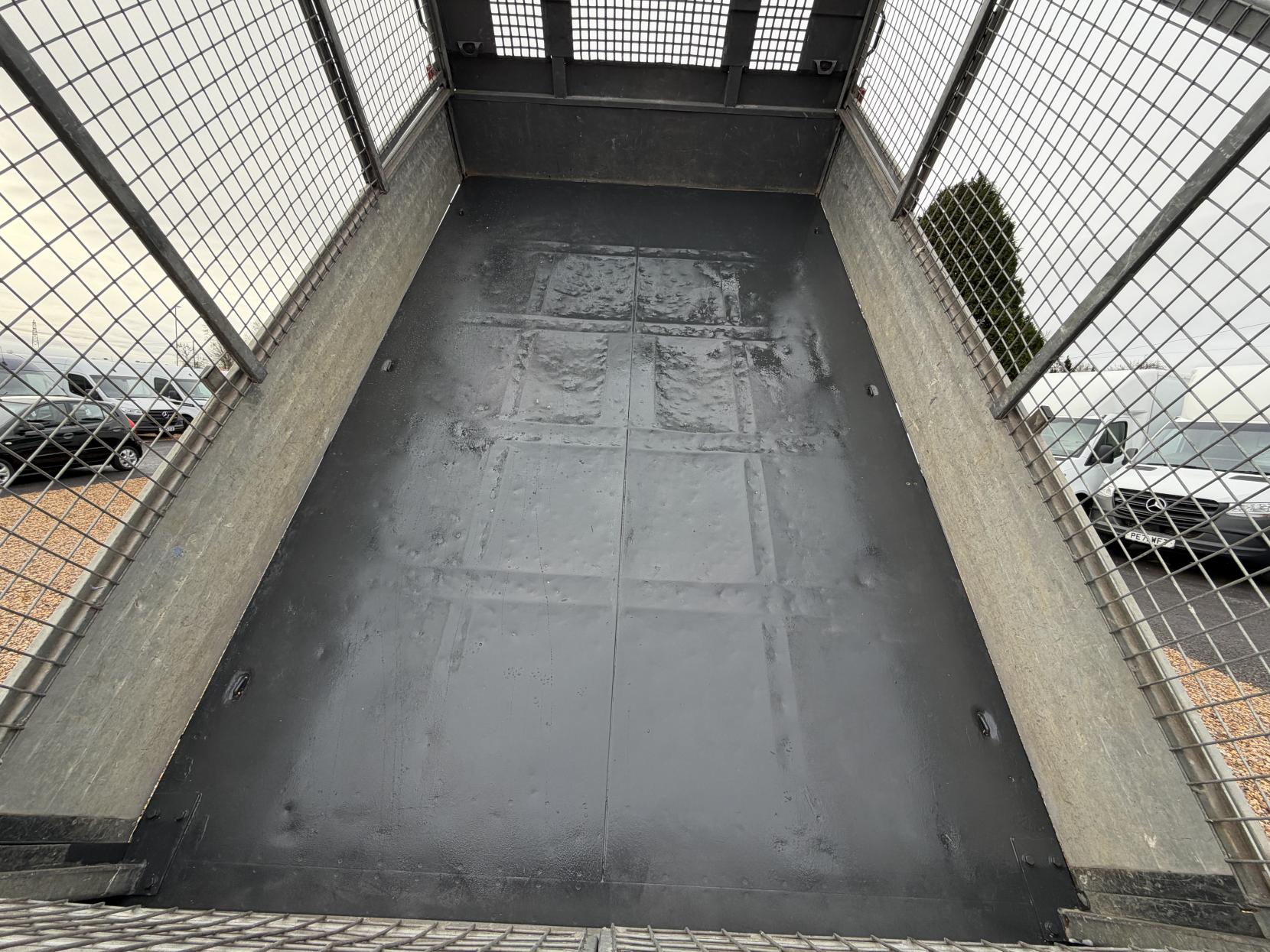 Vauxhall Movano 2.3 CDTi 3500 Dropside Tipper Double Cab 4dr Diesel Manual FWD L3 Euro 5 (125 ps)