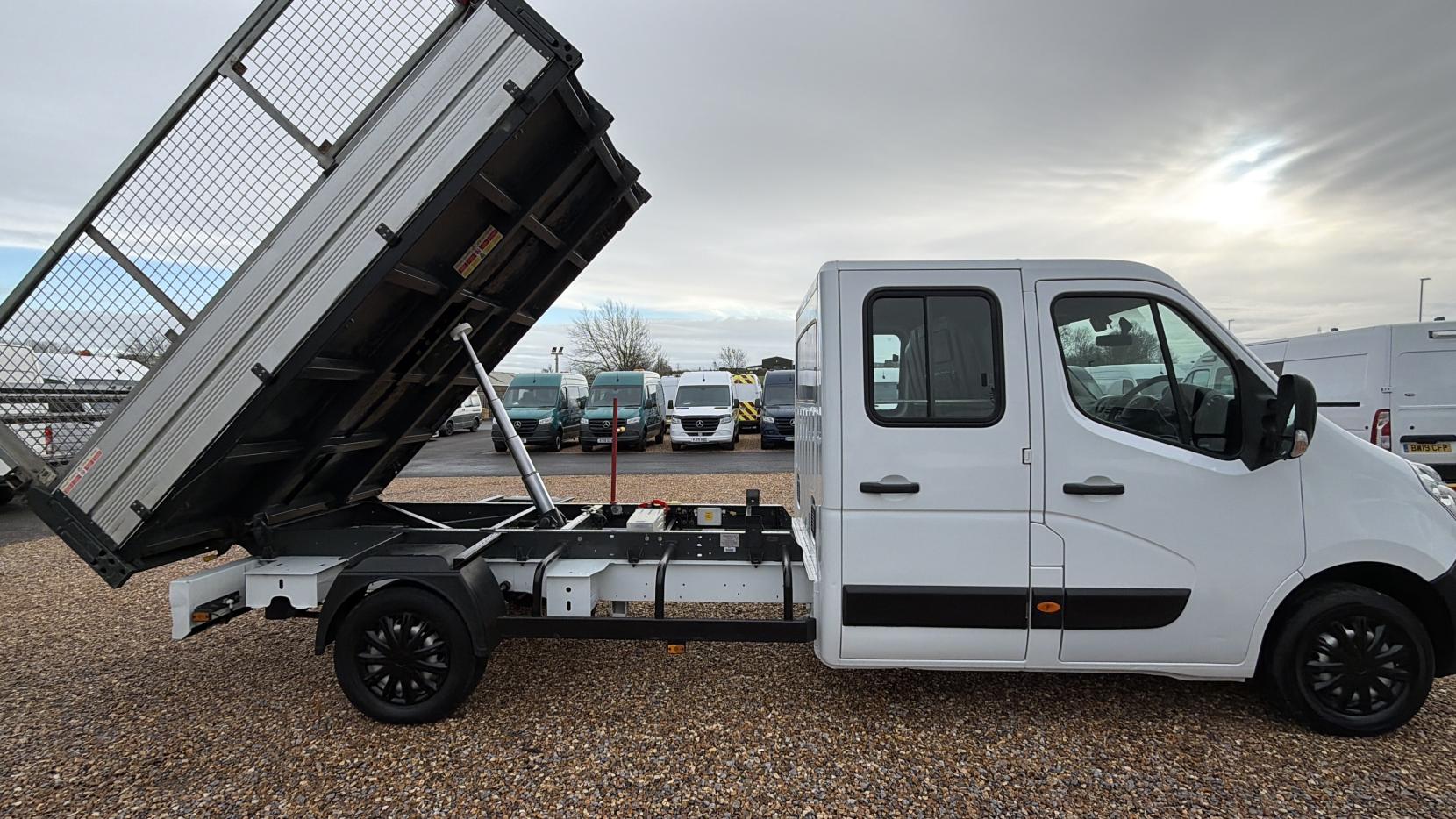 Vauxhall Movano 2.3 CDTi 3500 Dropside Tipper Double Cab 4dr Diesel Manual FWD L3 Euro 5 (125 ps)