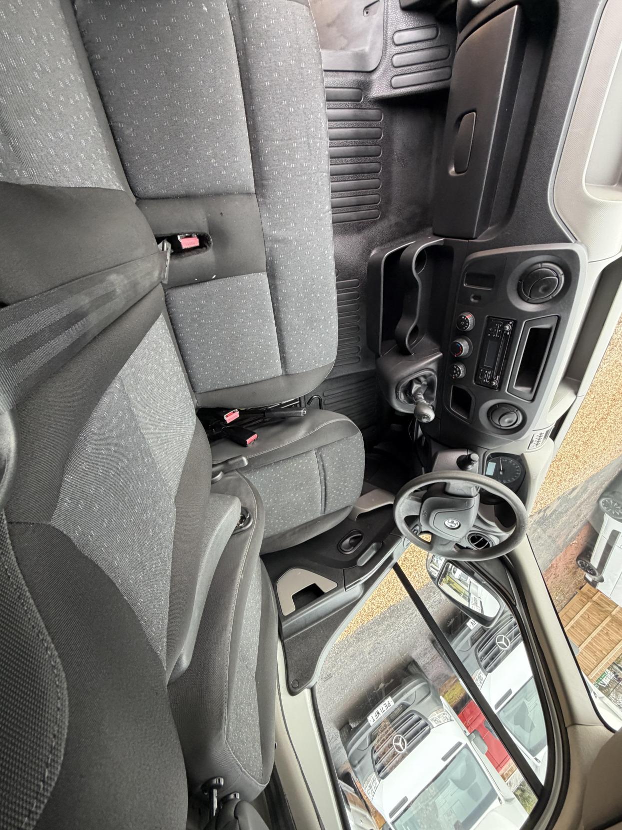 Vauxhall Movano 2.3 CDTi 3500 Dropside Tipper Double Cab 4dr Diesel Manual FWD L3 Euro 5 (125 ps)