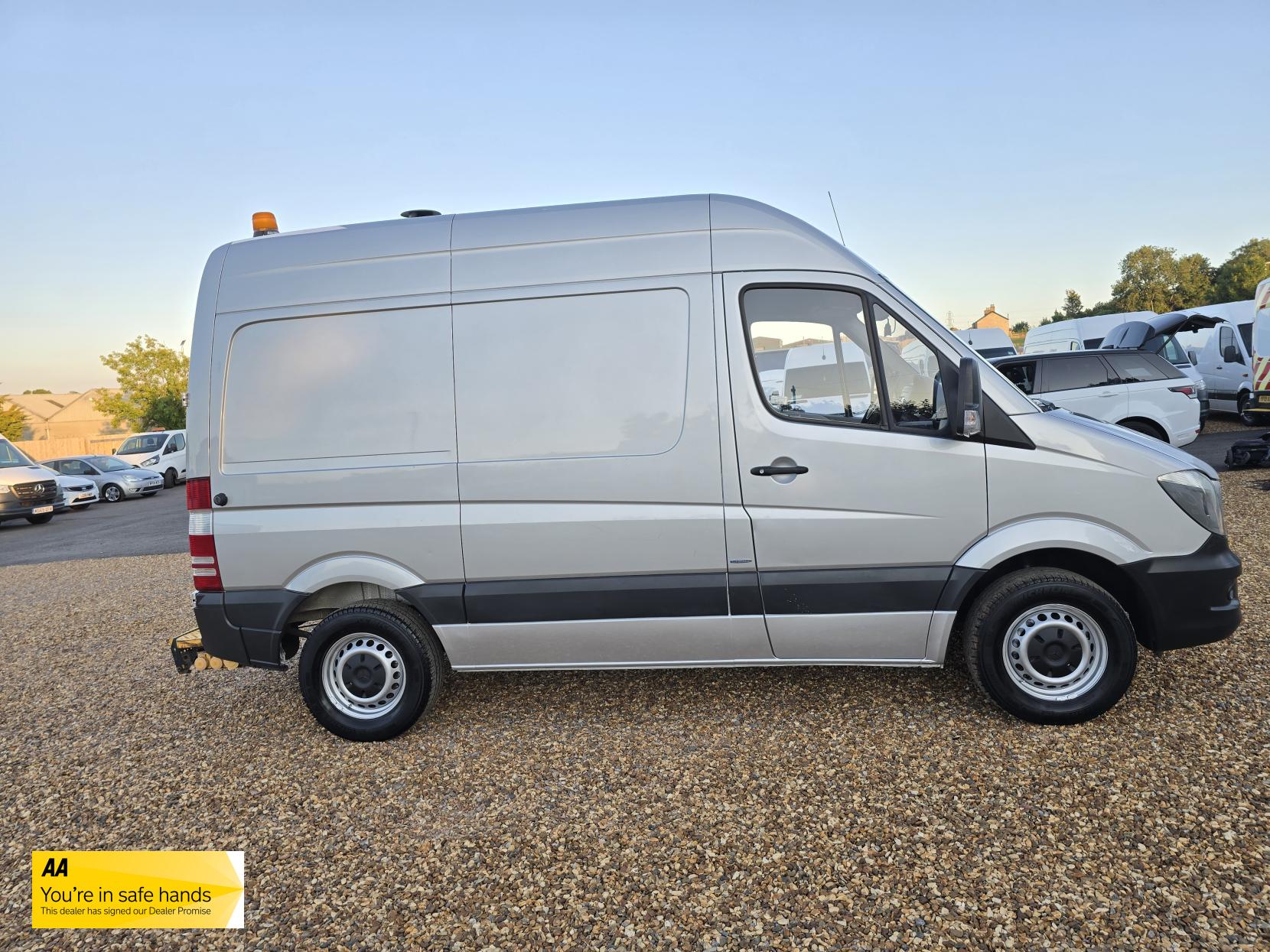 Mercedes-Benz Sprinter 2.1 313 CDi Panel Van 4dr Diesel Manual RWD L1 H3 (222 g/km, 129 bhp)