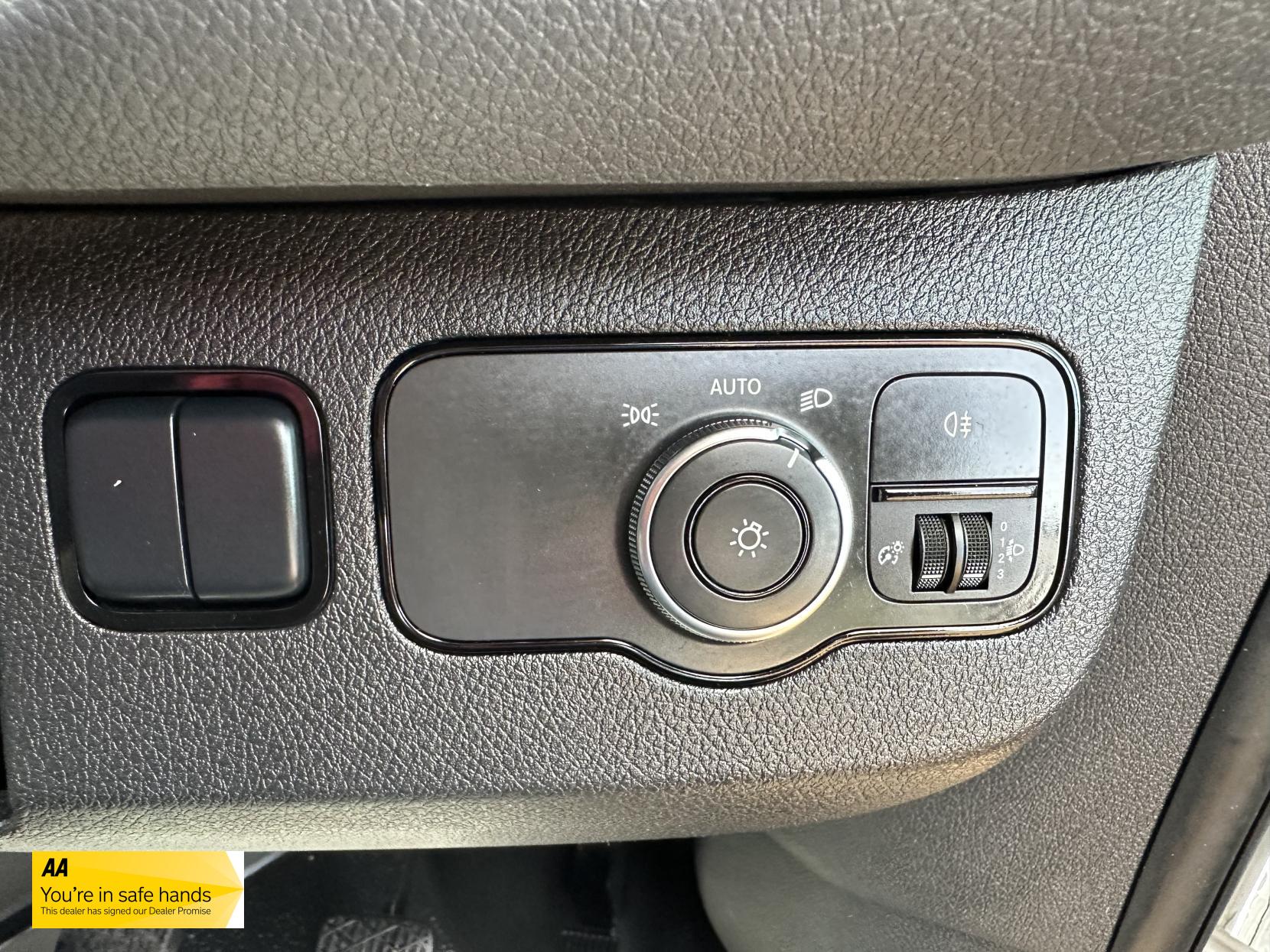 Mercedes-Benz Sprinter 2.1 311 CDI Panel Van 5dr Diesel Manual RWD L3 H2 Euro 6 (114 ps)