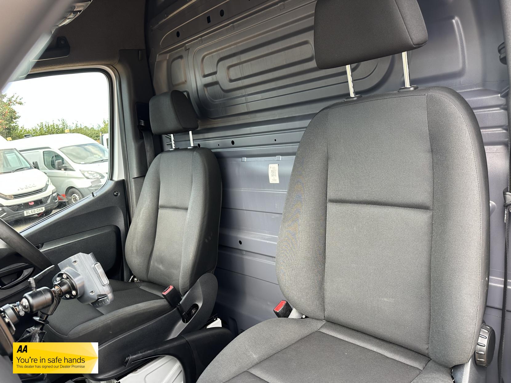 Mercedes-Benz Sprinter 2.1 311 CDI Panel Van 5dr Diesel Manual RWD L3 H2 Euro 6 (114 ps)