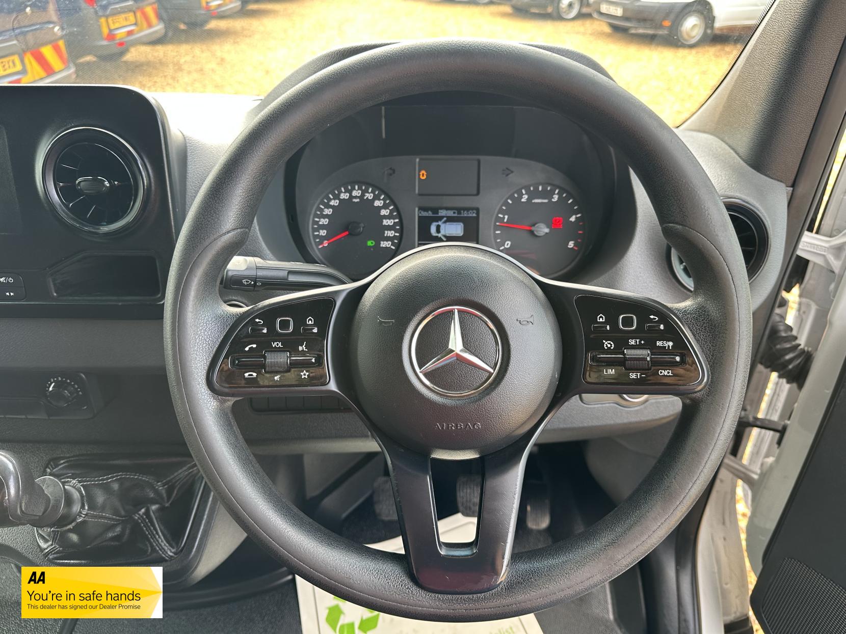 Mercedes-Benz Sprinter 2.1 311 CDI Panel Van 5dr Diesel Manual RWD L3 H2 Euro 6 (114 ps)