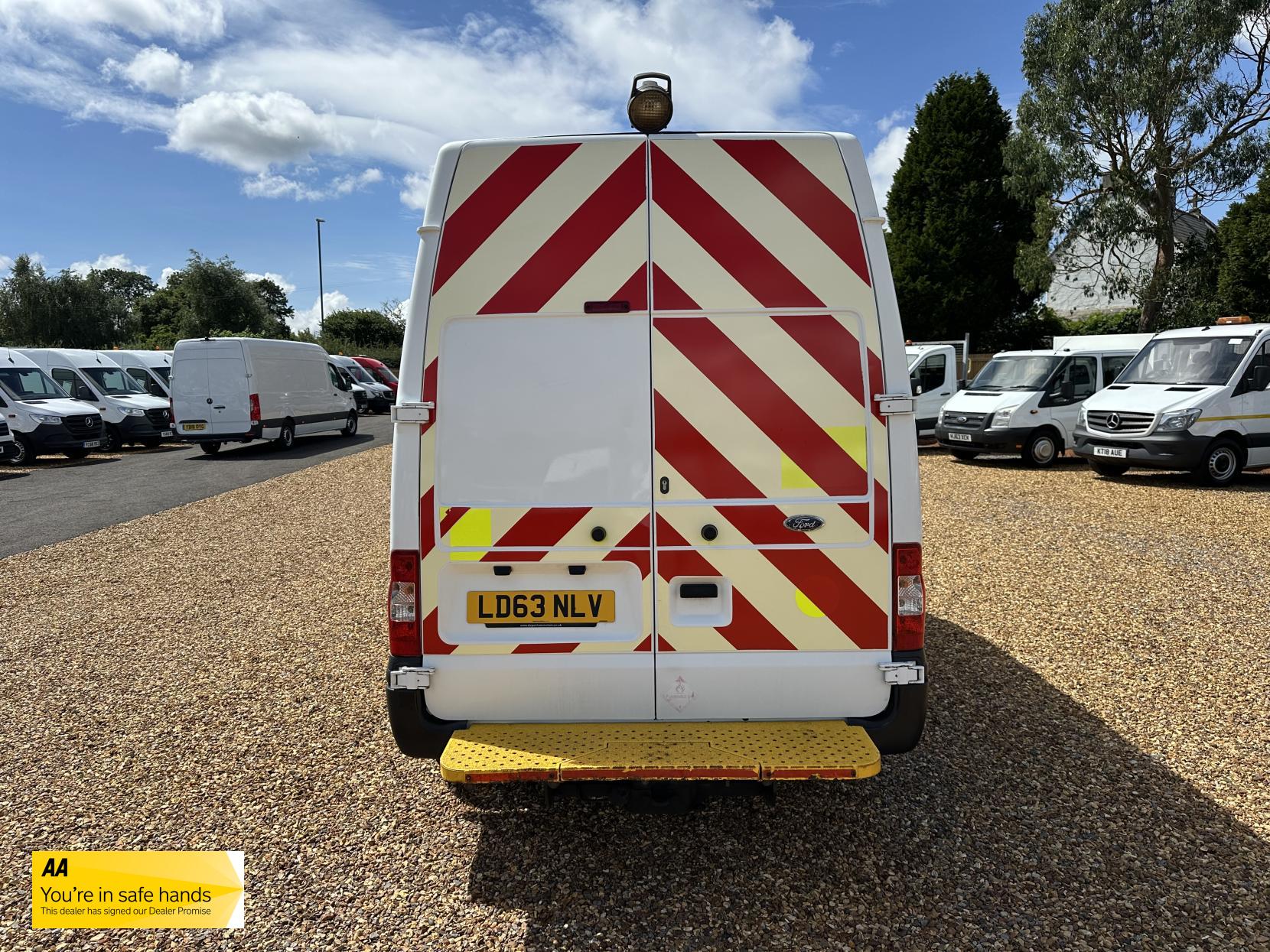 Ford Transit 2.2 TDCi 350 Panel Van 3dr Diesel Manual RWD L3 H3 (224 g/km, 98 bhp)