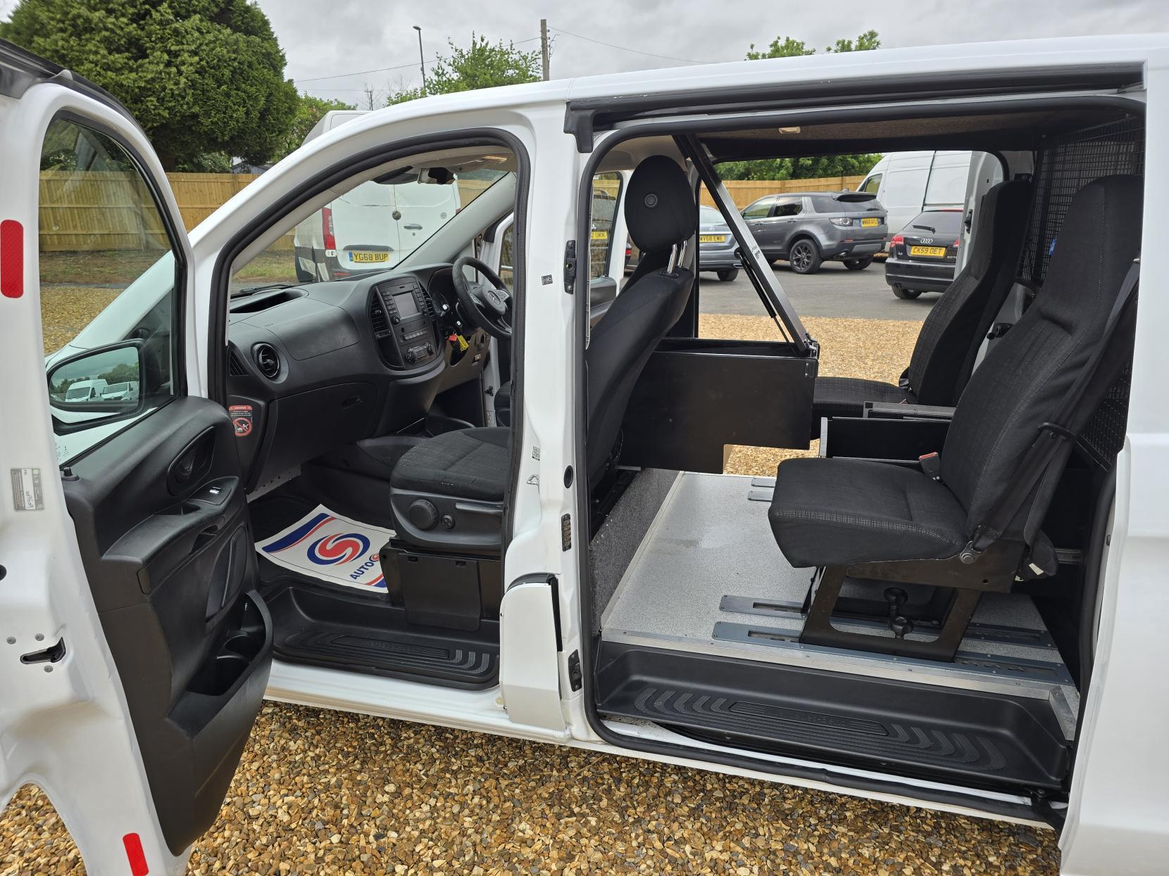 Mercedes-Benz Vito 2.1 116 CDI BlueTEC Panel Van 5dr Diesel G-Tronic+ RWD L1 Euro 6 (s/s) (163 ps)