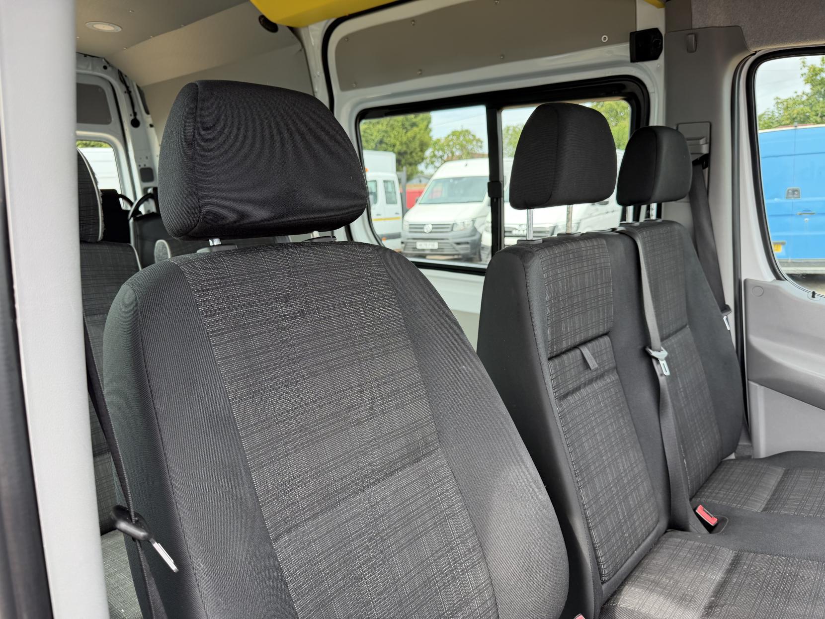 2014 Mercedes-Benz Sprinter 2.1 313 CDi Panel Van 4dr Diesel Manual RWD L2 (129 bhp) - Thumbnail 15
