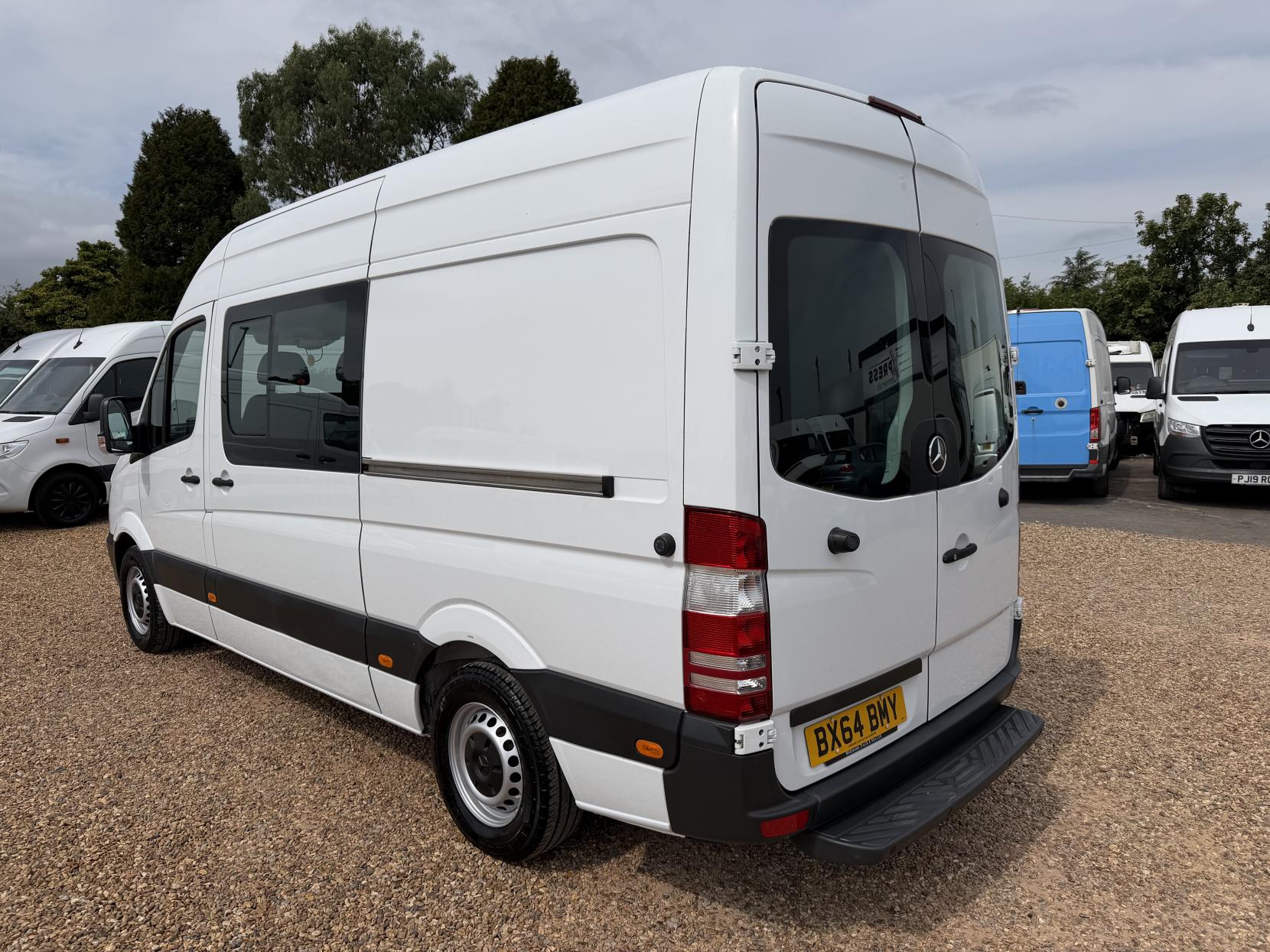 2014 Mercedes-Benz Sprinter 2.1 313 CDi Panel Van 4dr Diesel Manual RWD L2 (129 bhp) - Thumbnail 9