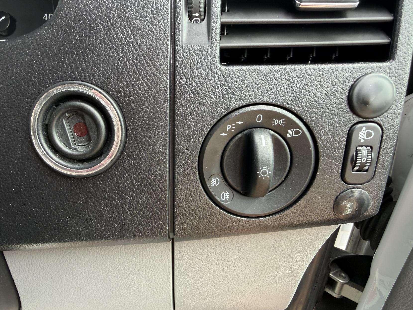 2014 Mercedes-Benz Sprinter 2.1 313 CDi Panel Van 4dr Diesel Manual RWD L2 (129 bhp) - Thumbnail 19