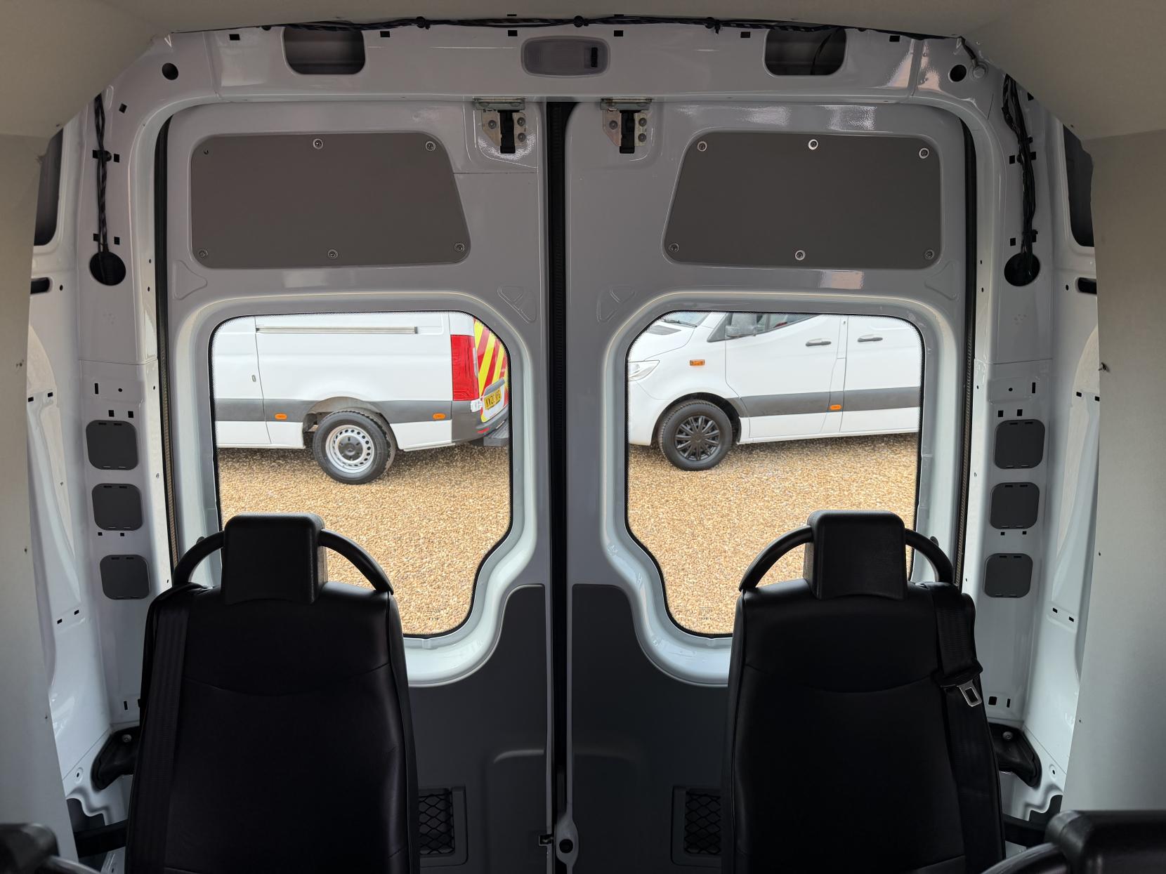 2014 Mercedes-Benz Sprinter 2.1 313 CDi Panel Van 4dr Diesel Manual RWD L2 (129 bhp) - Thumbnail 41