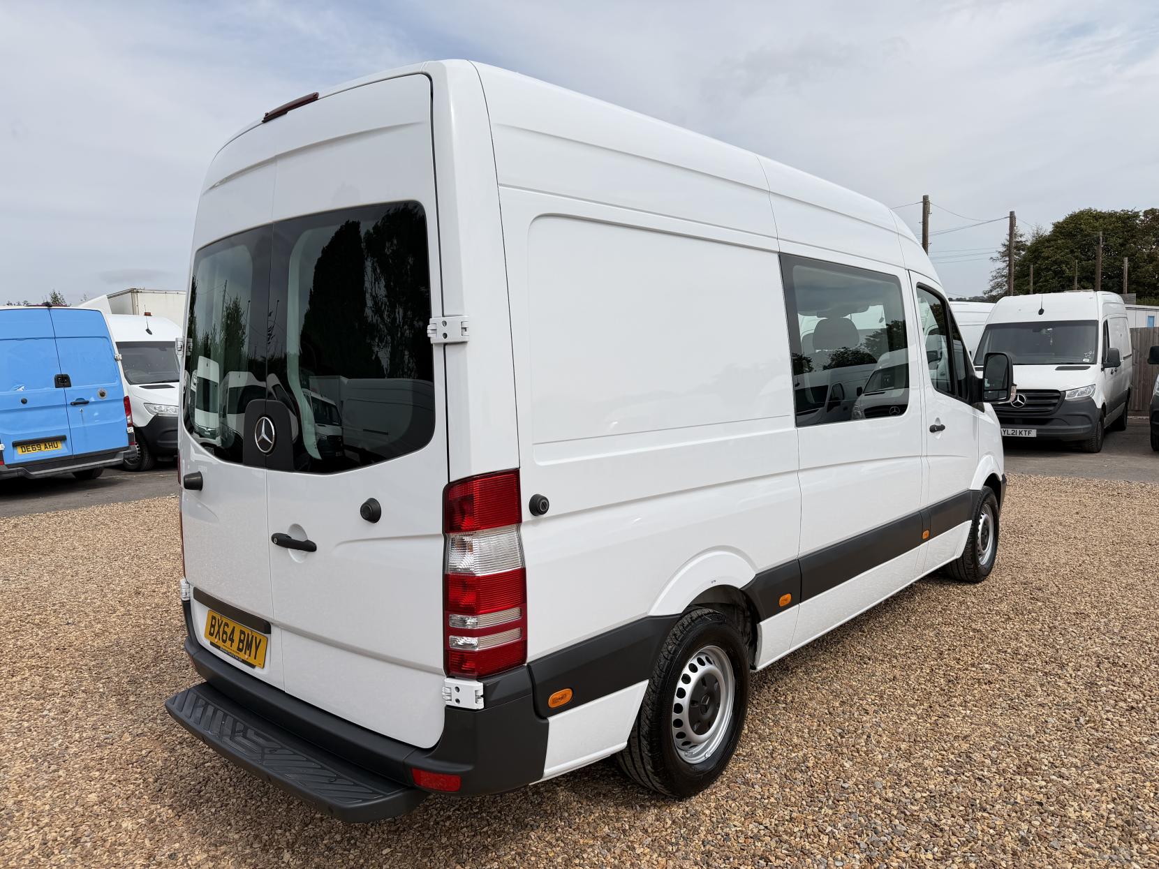 2014 Mercedes-Benz Sprinter 2.1 313 CDi Panel Van 4dr Diesel Manual RWD L2 (129 bhp) - Thumbnail 11