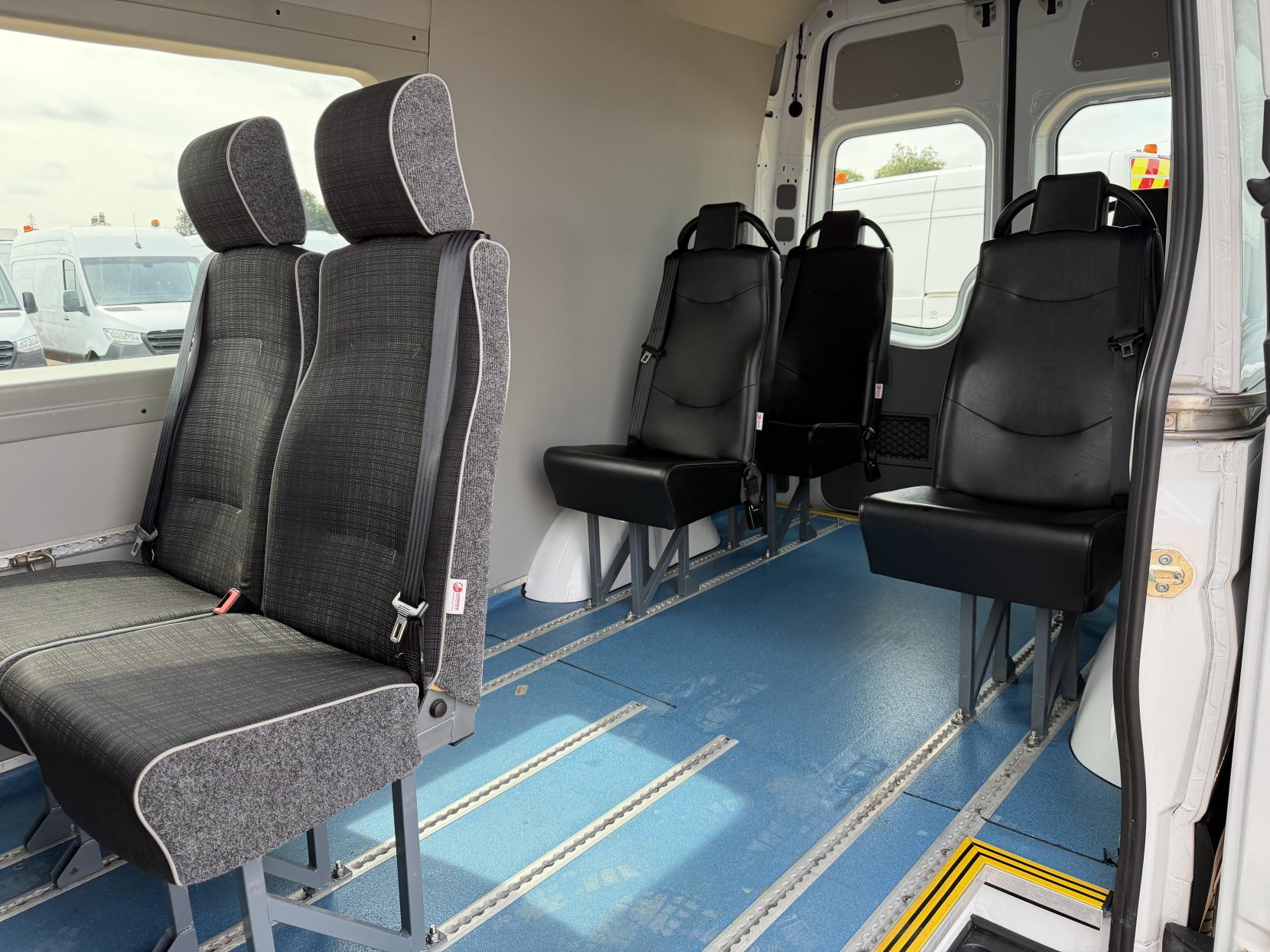 2014 Mercedes-Benz Sprinter 2.1 313 CDi Panel Van 4dr Diesel Manual RWD L2 (129 bhp) - Thumbnail 44
