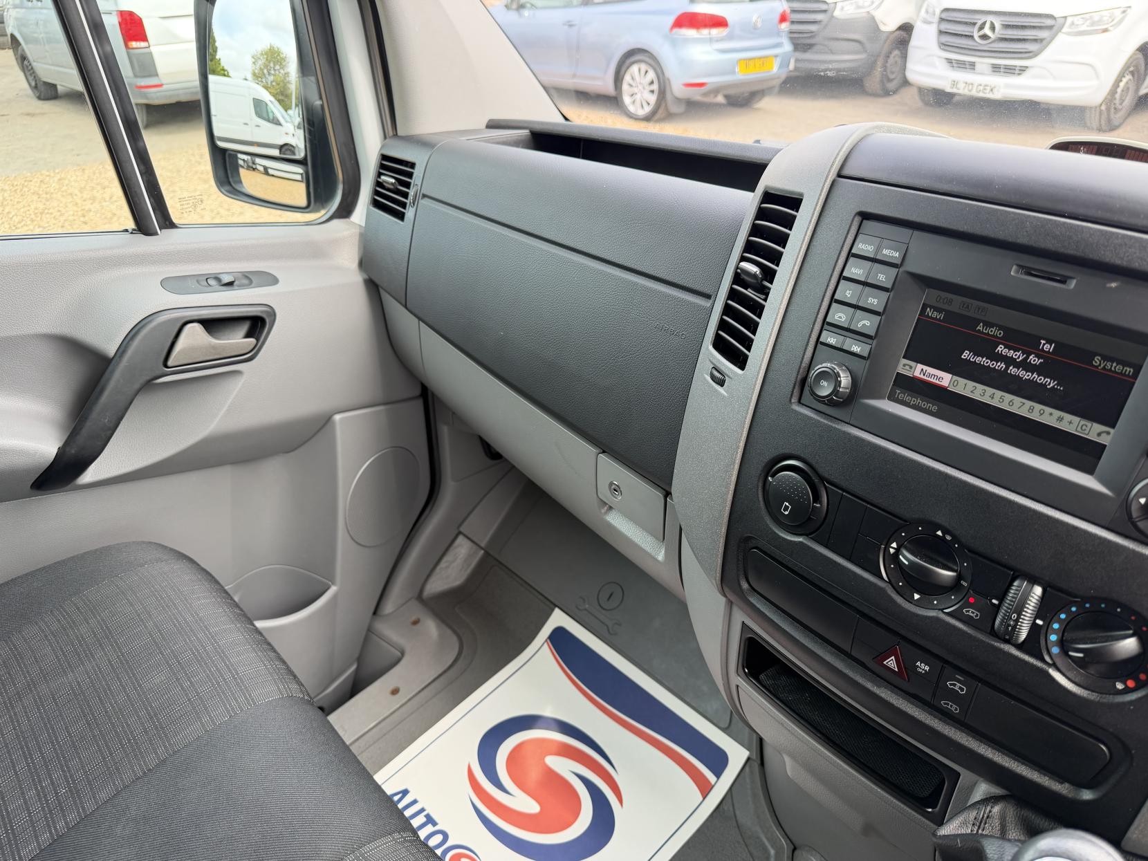 2014 Mercedes-Benz Sprinter 2.1 313 CDi Panel Van 4dr Diesel Manual RWD L2 (129 bhp) - Thumbnail 28