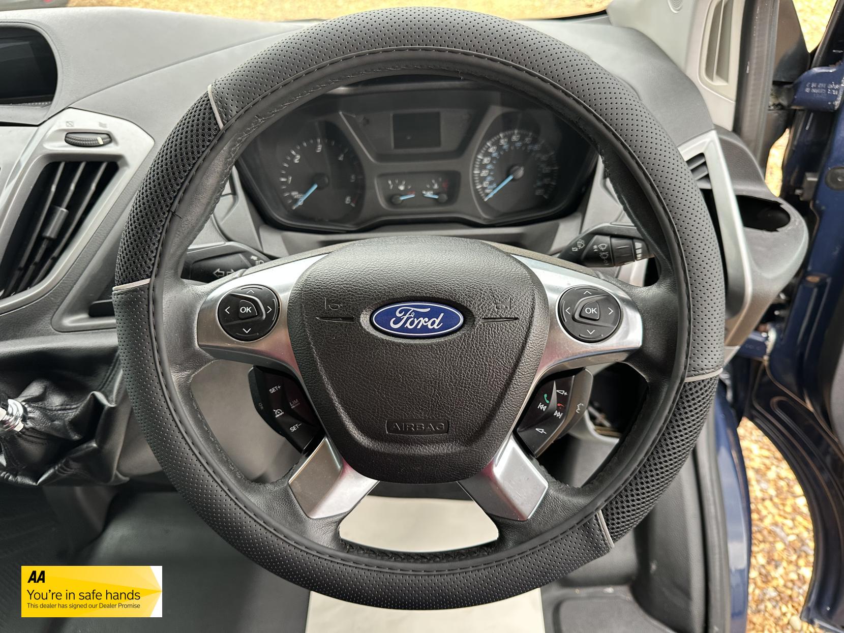 Ford Transit Custom 2.2 TDCi 330 Trend Panel Van 5dr Diesel Manual L2 H1 (197 g/km, 123 bhp)