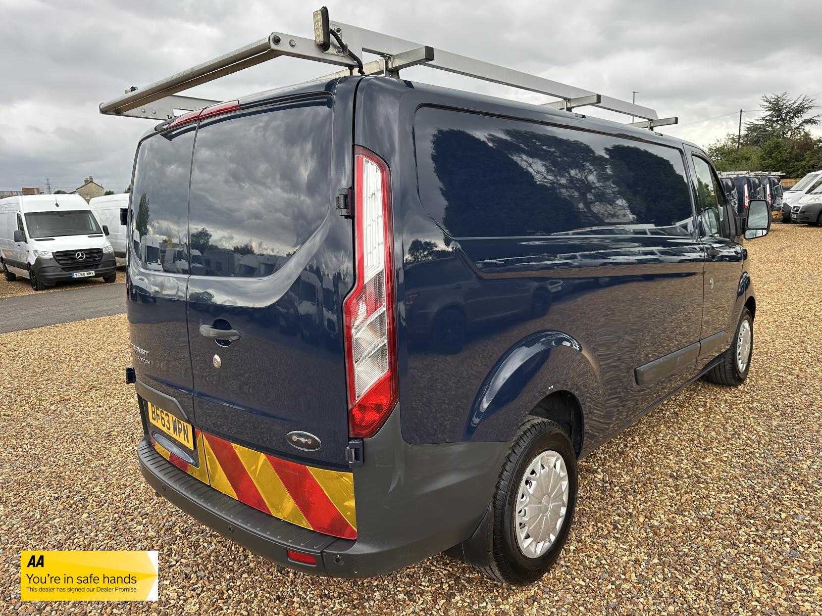 Ford Transit Custom 2.2 TDCi 330 Trend Panel Van 5dr Diesel Manual L2 H1 (197 g/km, 123 bhp)