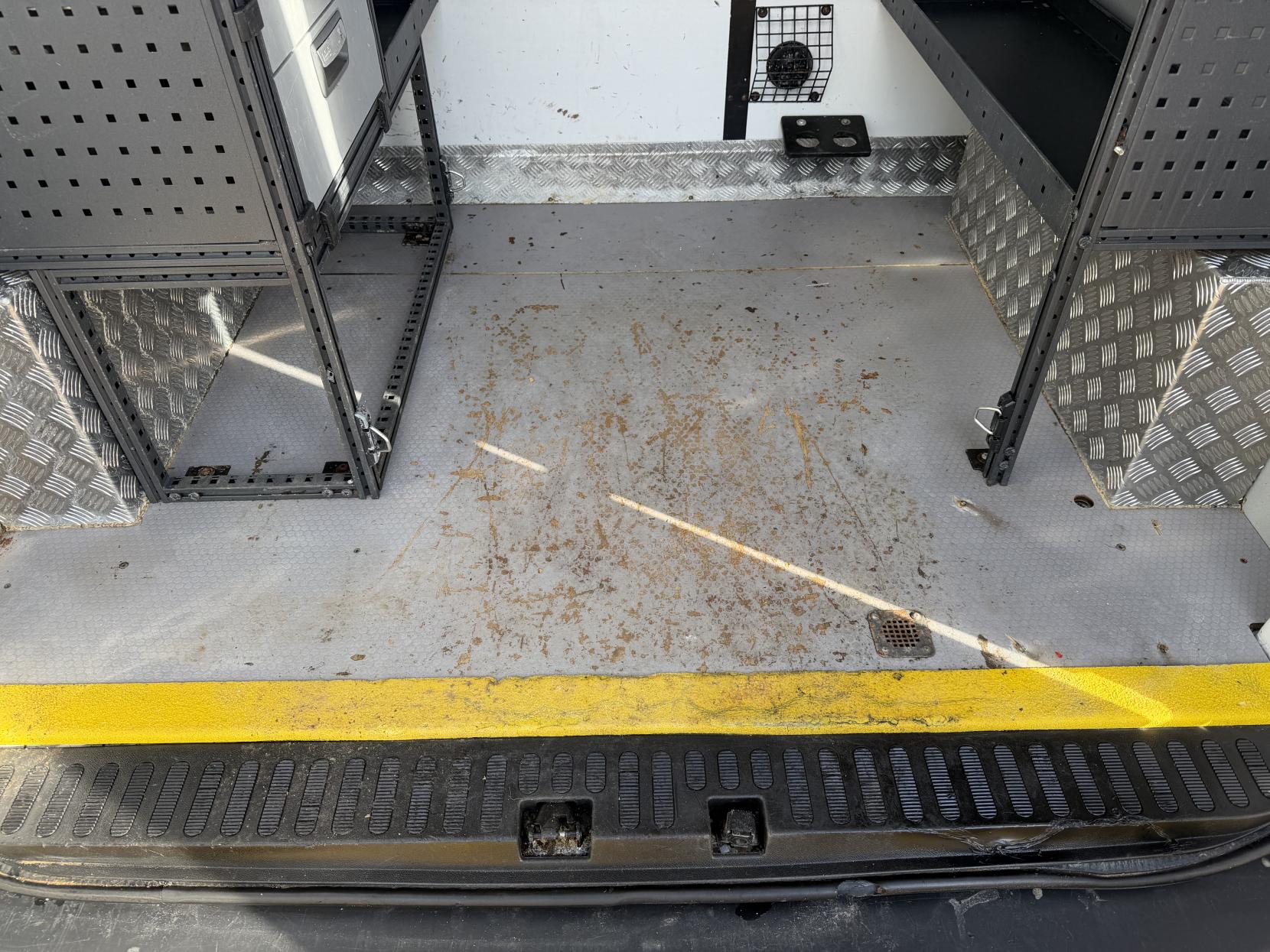 Vauxhall Movano 2.3 CDTi 3500 Panel Van 5dr Diesel Manual FWD L2 H2 Euro 6 (130 ps)