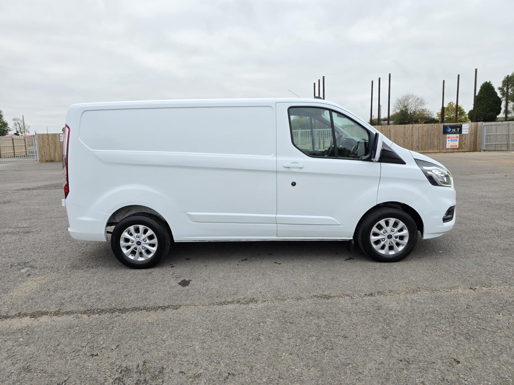 Ford Transit Custom 2.0 300 EcoBlue Limited Panel Van 5dr Diesel Manual L1 H1 Euro 6 (s/s) (130 ps)