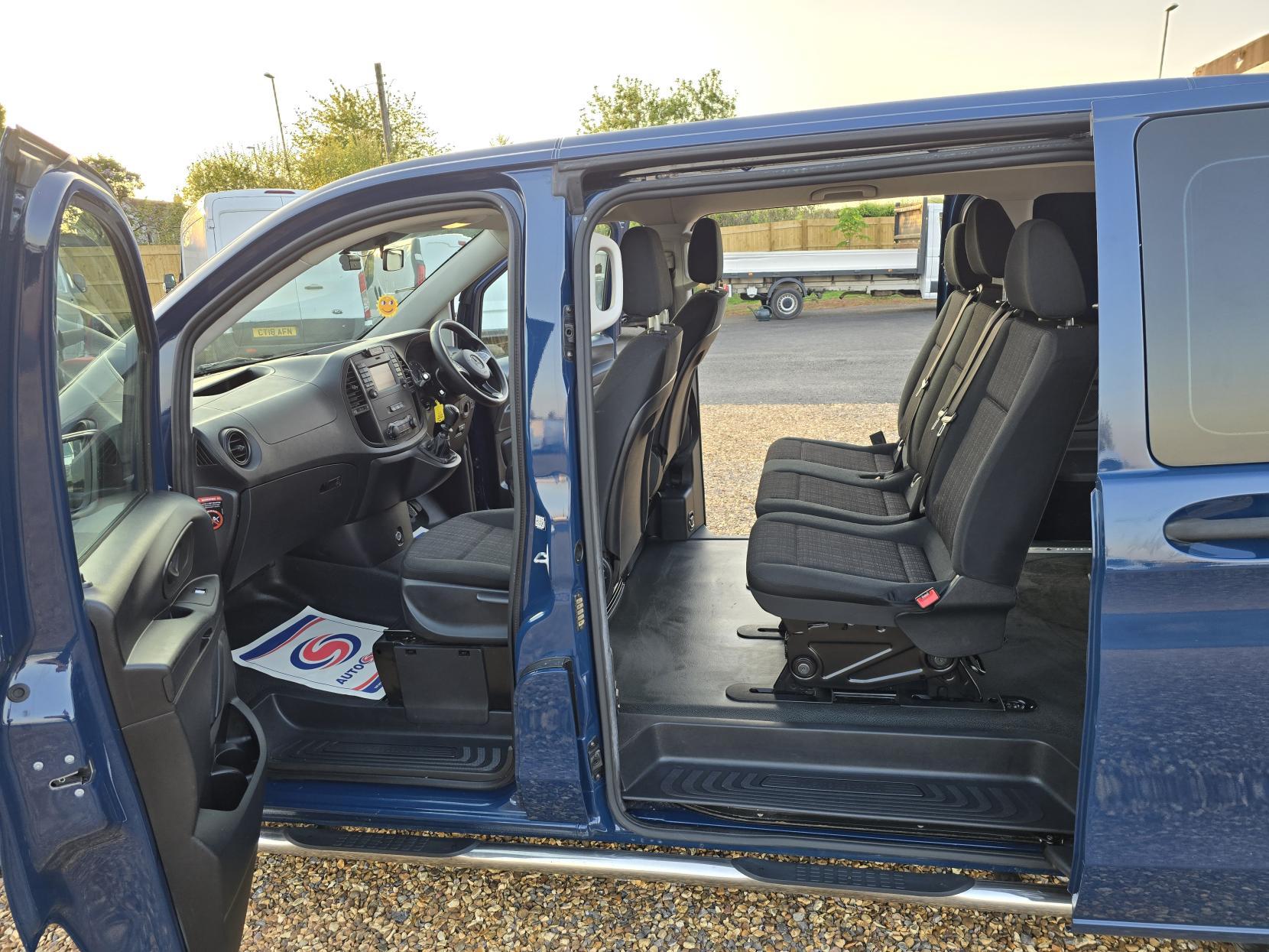 Mercedes-Benz Vito 2.1 114 CDI BlueTEC Crew Van Double Cab 5dr Diesel Manual RWD L1 Euro 6 (s/s) (136 ps)