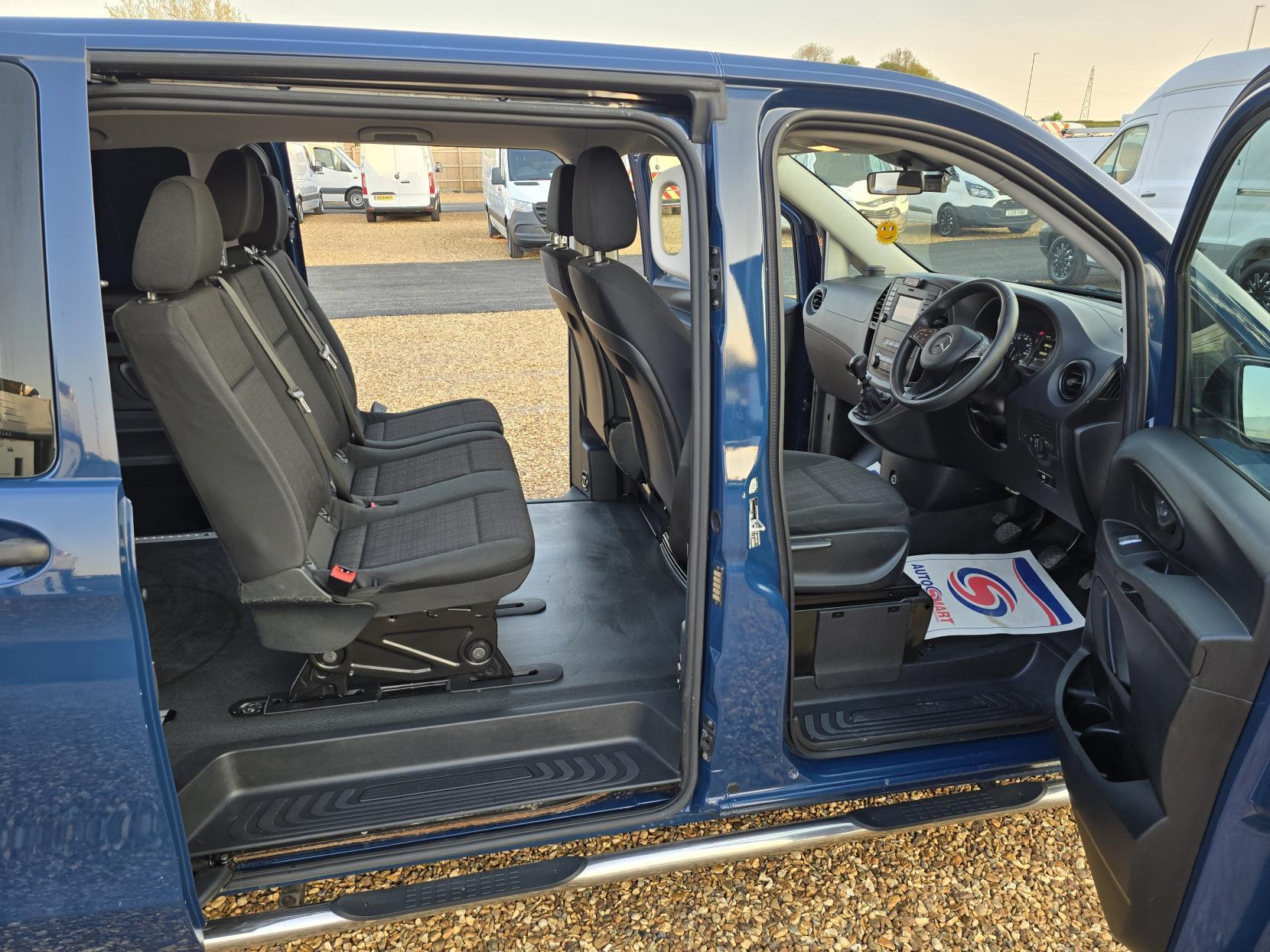 Mercedes-Benz Vito 2.1 114 CDI BlueTEC Crew Van Double Cab 5dr Diesel Manual RWD L1 Euro 6 (s/s) (136 ps)