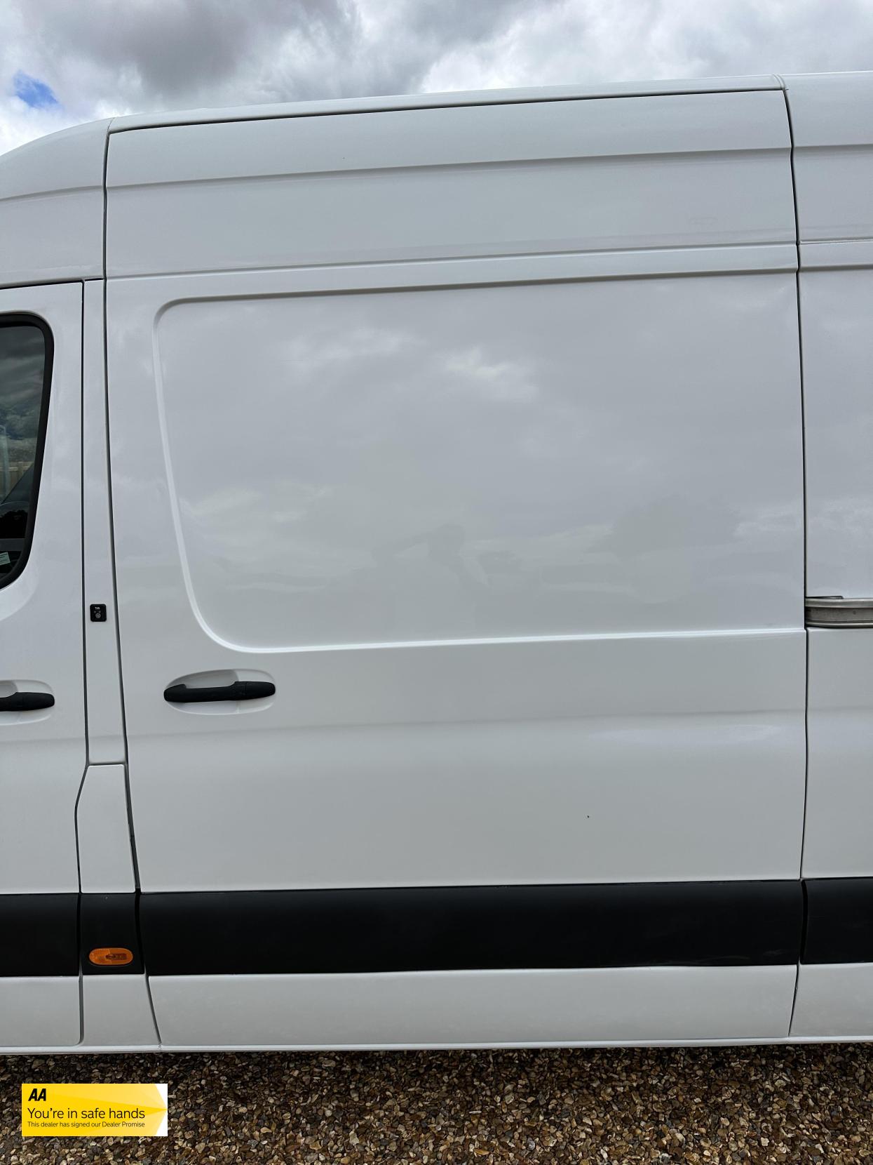 Mercedes-Benz Sprinter 2.1 311 CDI Panel Van 5dr Diesel Manual RWD L3 H2 Euro 6 (114 ps)