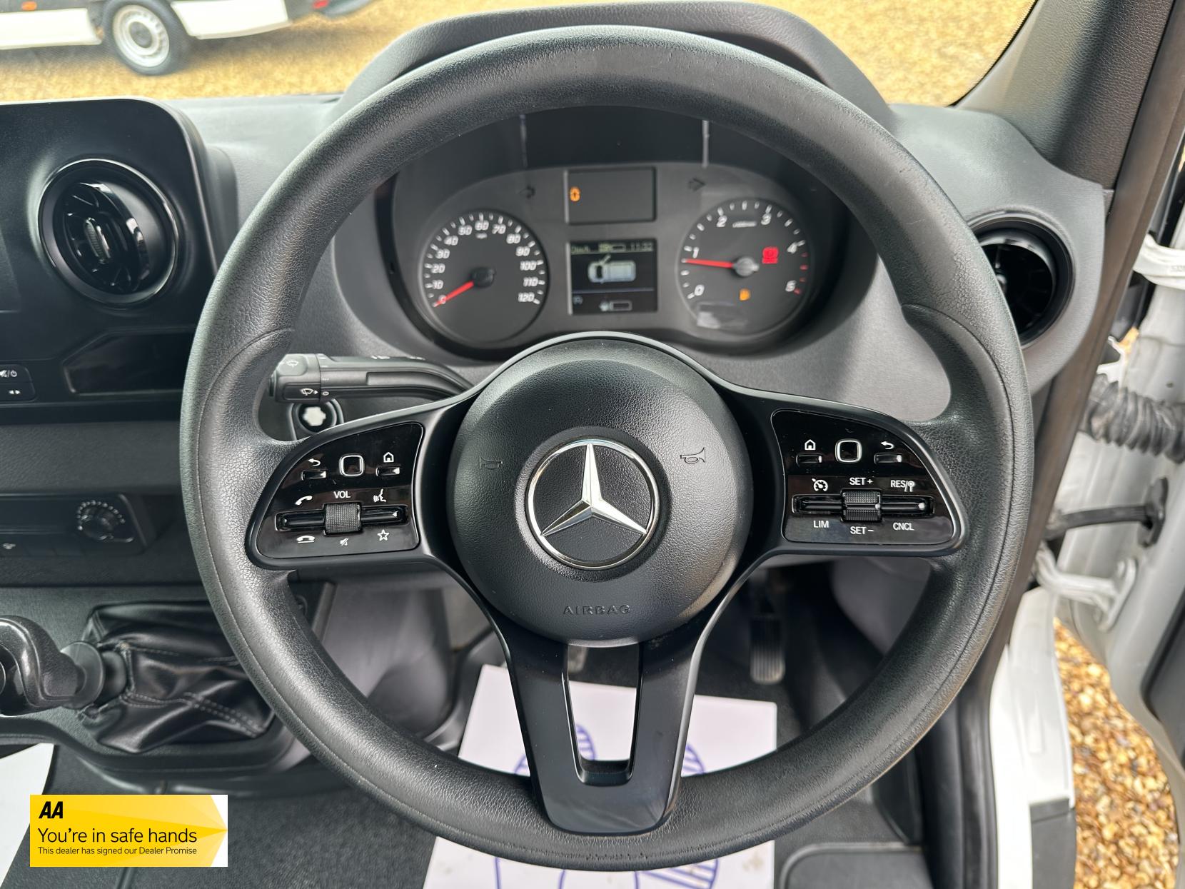 Mercedes-Benz Sprinter 2.1 311 CDI Panel Van 5dr Diesel Manual RWD L3 H2 Euro 6 (114 ps)