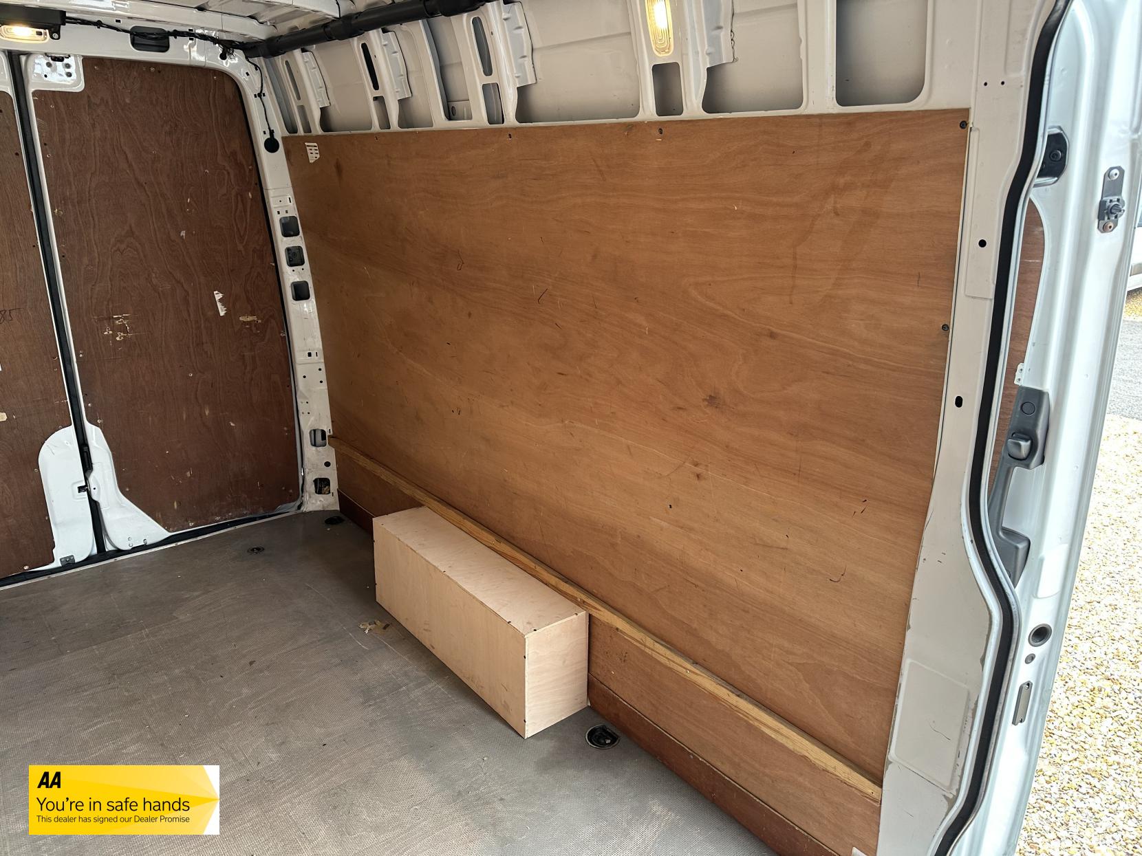 Mercedes-Benz Sprinter 2.1 311 CDI Panel Van 5dr Diesel Manual RWD L3 H2 Euro 6 (114 ps)