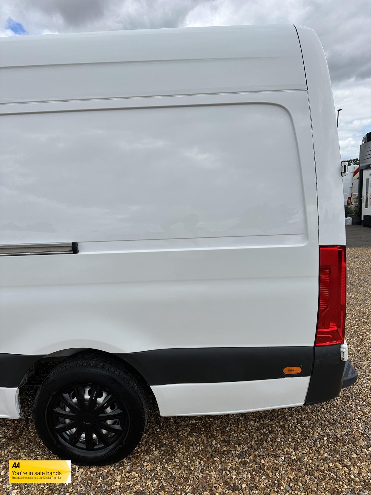 Mercedes-Benz Sprinter 2.1 311 CDI Panel Van 5dr Diesel Manual RWD L3 H2 Euro 6 (114 ps)