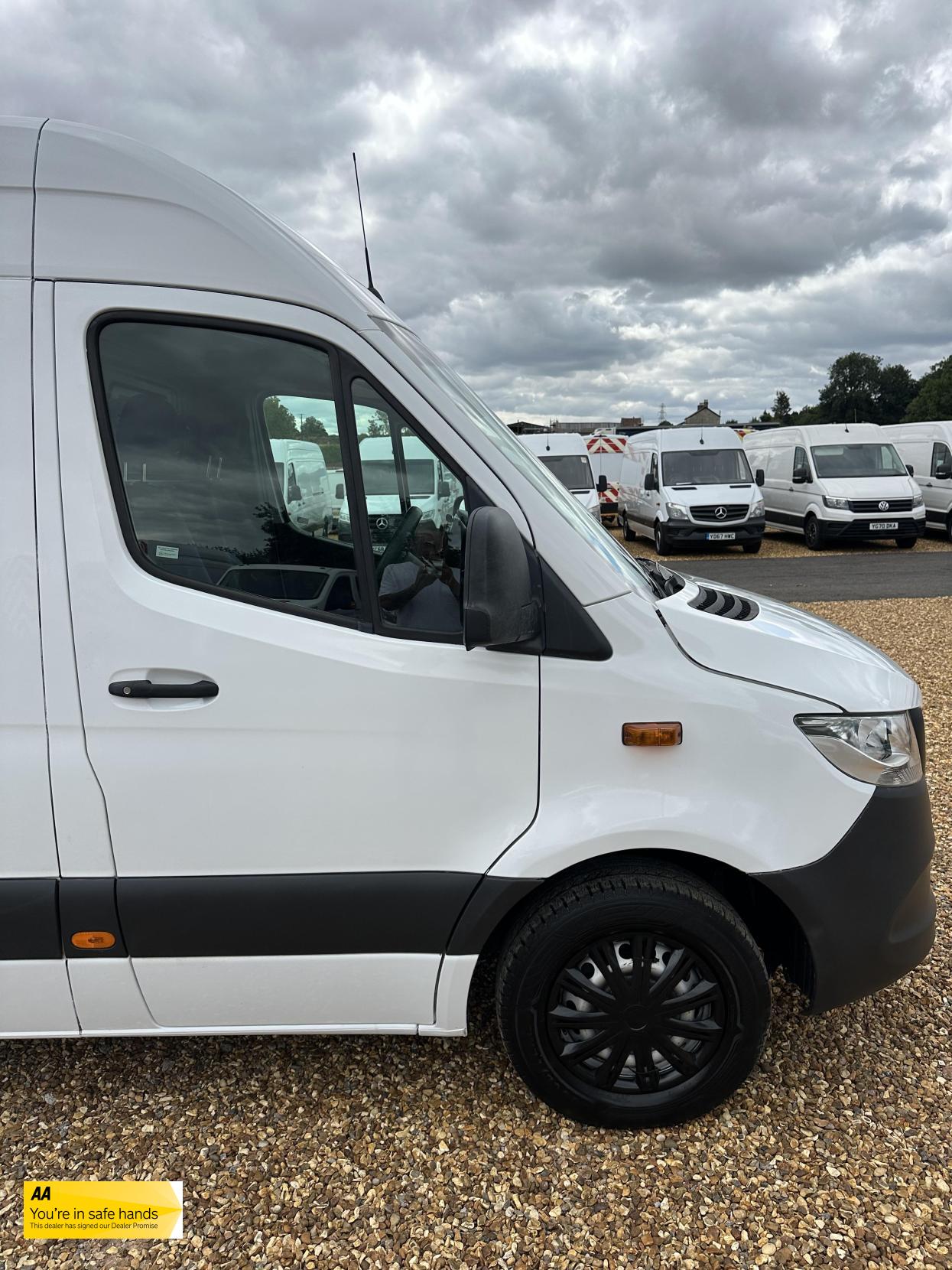 Mercedes-Benz Sprinter 2.1 311 CDI Panel Van 5dr Diesel Manual RWD L3 H2 Euro 6 (114 ps)