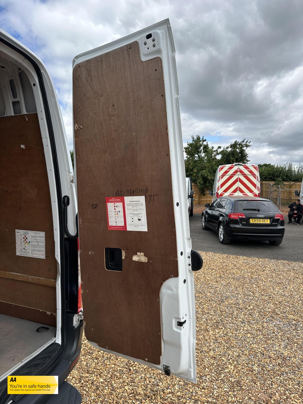 Mercedes-Benz Sprinter 2.1 311 CDI Panel Van 5dr Diesel Manual RWD L3 H2 Euro 6 (114 ps)