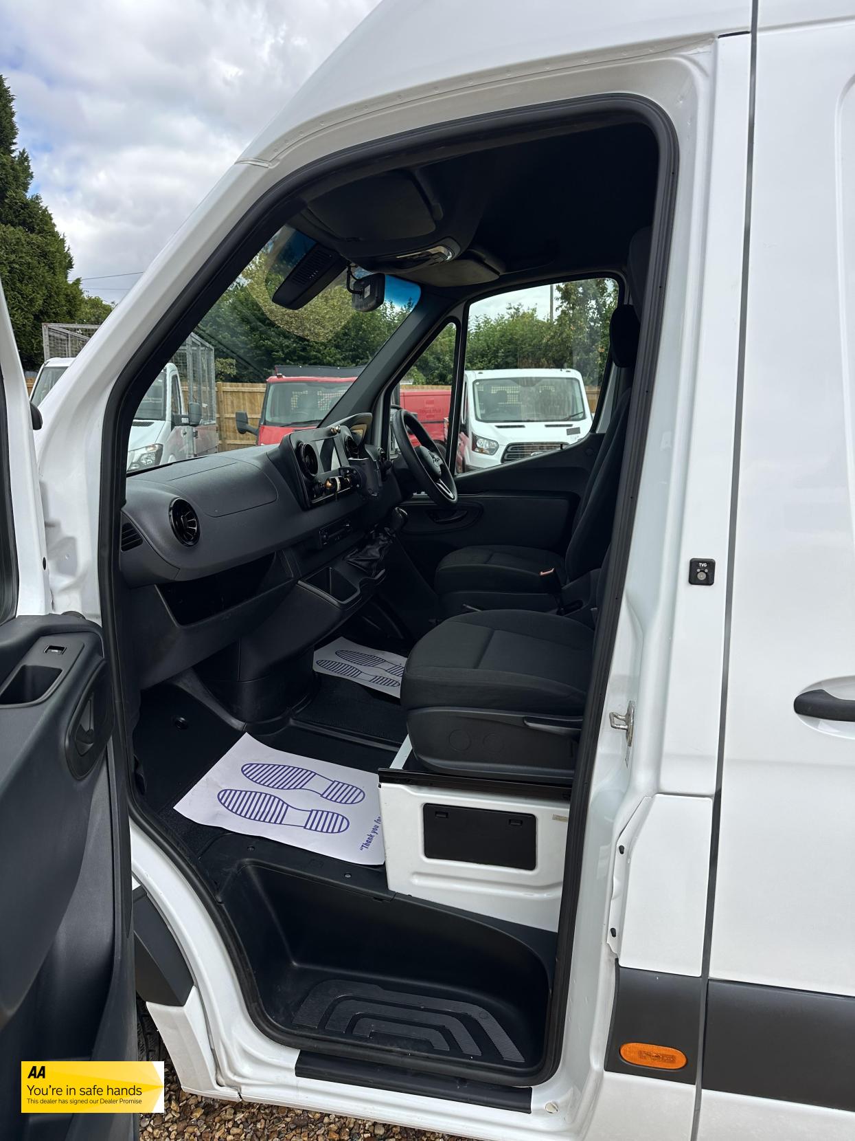 Mercedes-Benz Sprinter 2.1 311 CDI Panel Van 5dr Diesel Manual RWD L3 H2 Euro 6 (114 ps)