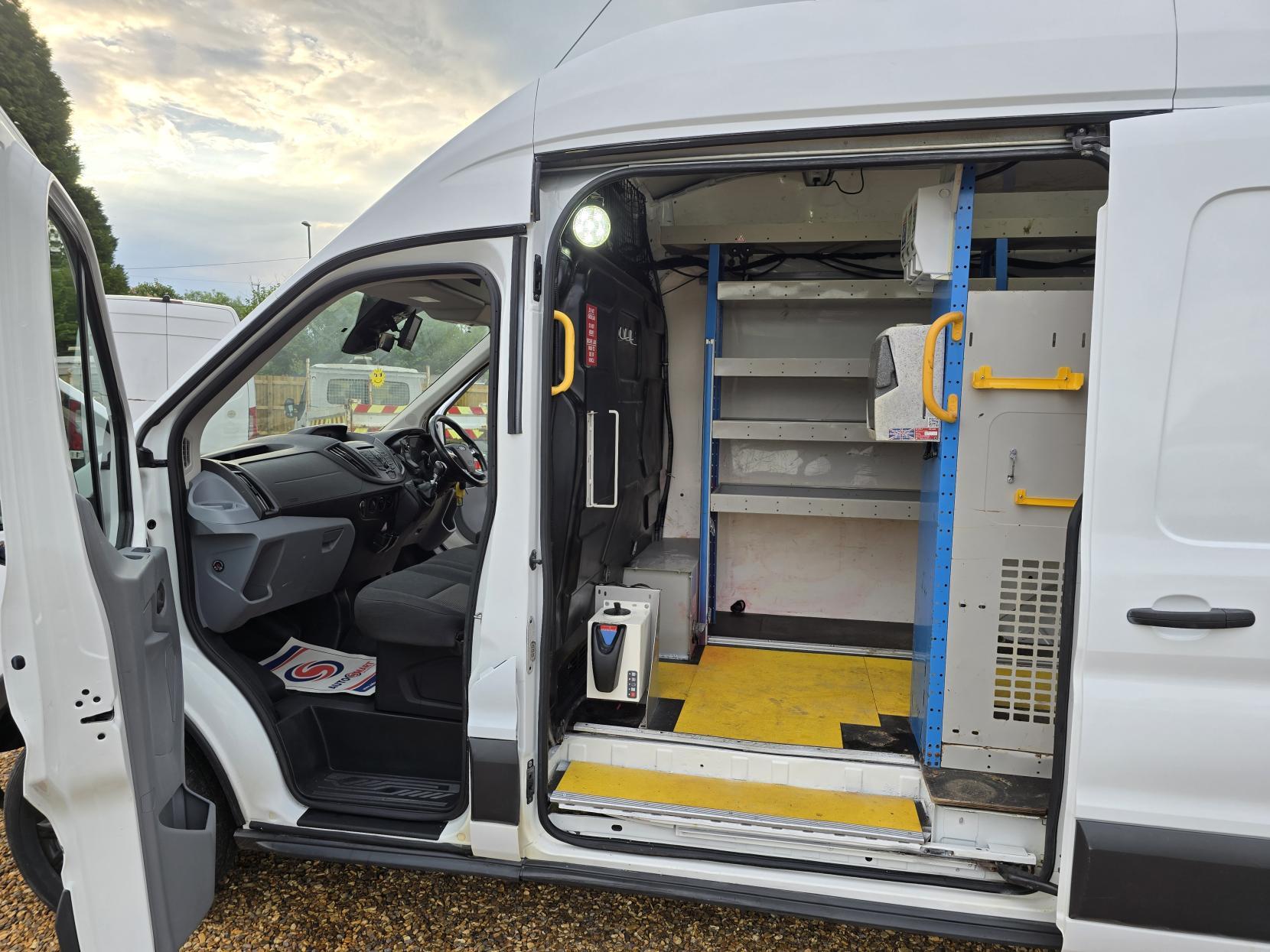 Ford Transit 2.0 350 EcoBlue Panel Van 5dr Diesel Manual RWD L2 H3 Euro 6 (130 ps)