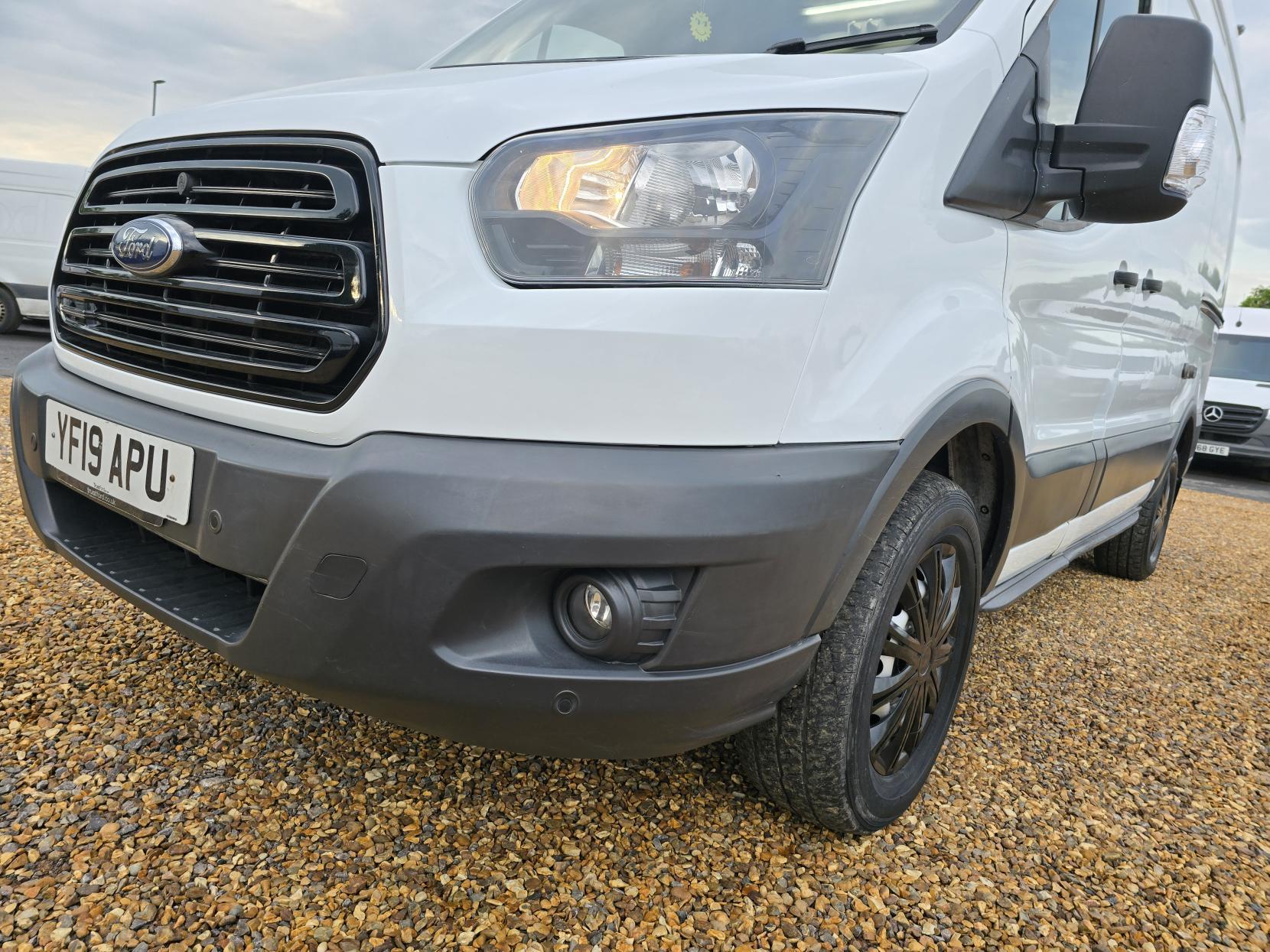 Ford Transit 2.0 350 EcoBlue Panel Van 5dr Diesel Manual RWD L2 H3 Euro 6 (130 ps)