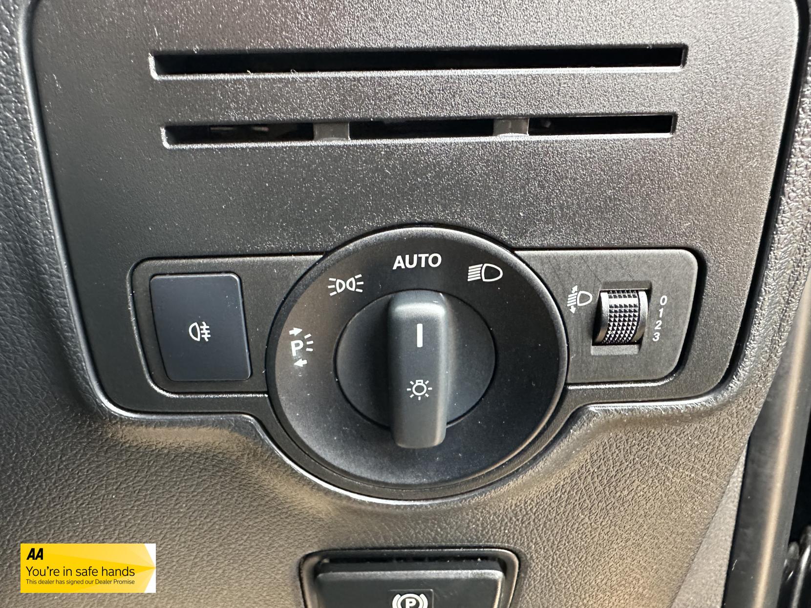 Mercedes-Benz Vito 2.1 116 CDI BlueTEC Panel Van 5dr Diesel Manual RWD L1 Euro 6 (s/s) (163 ps)