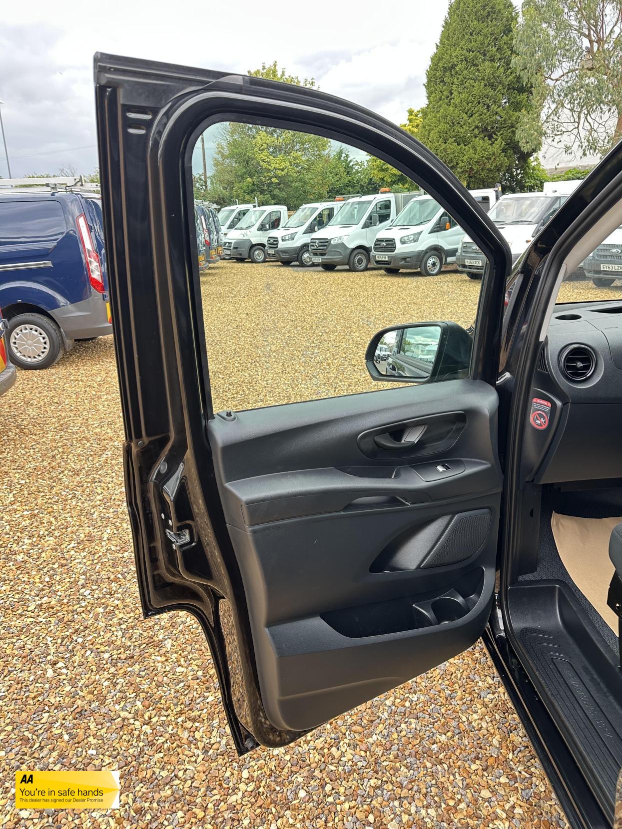 Mercedes-Benz Vito 2.1 116 CDI BlueTEC Panel Van 5dr Diesel Manual RWD L1 Euro 6 (s/s) (163 ps)