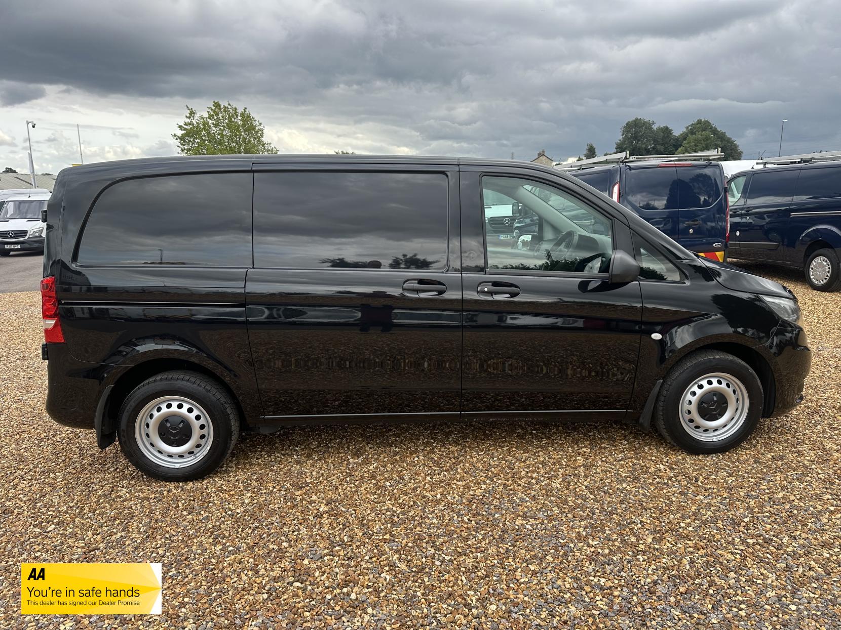 Mercedes-Benz Vito 2.1 116 CDI BlueTEC Panel Van 5dr Diesel Manual RWD L1 Euro 6 (s/s) (163 ps)