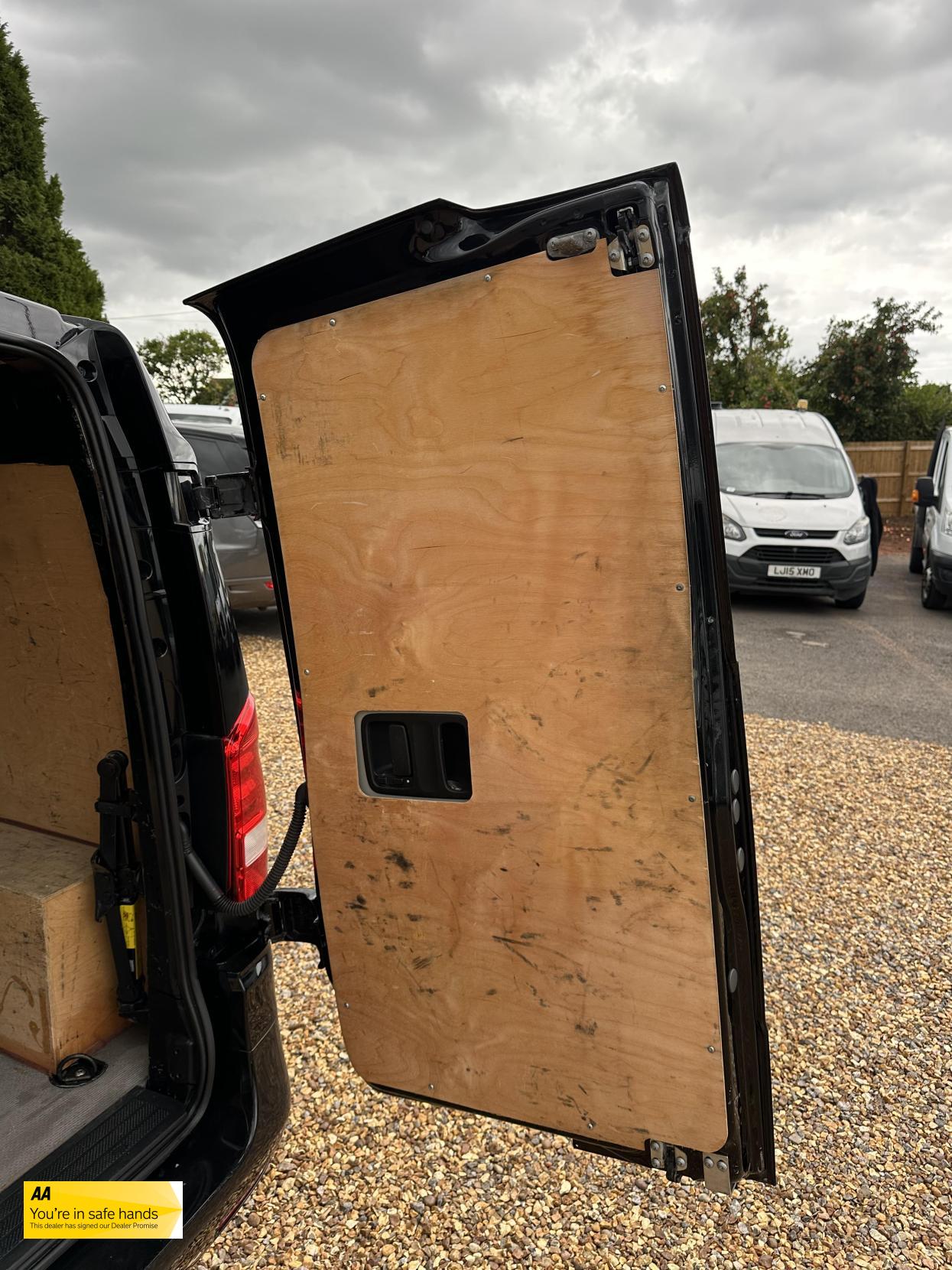 Mercedes-Benz Vito 2.1 116 CDI BlueTEC Panel Van 5dr Diesel Manual RWD L1 Euro 6 (s/s) (163 ps)